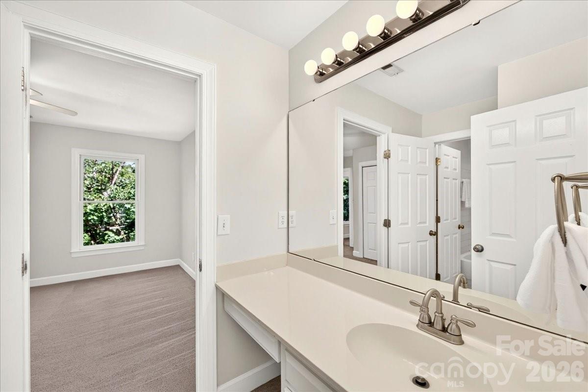 6912 Foxglove Drive Property Photo 30