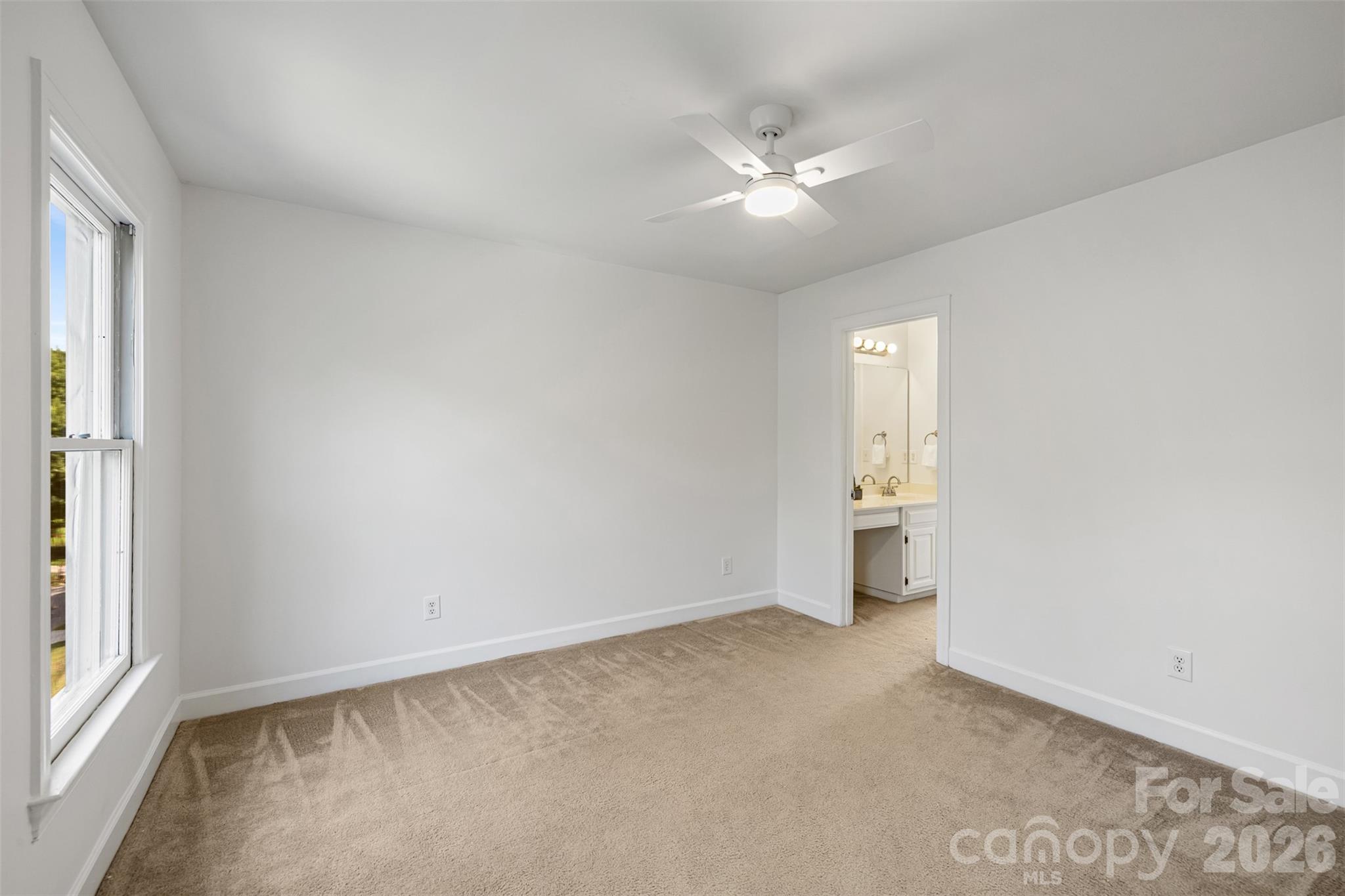 6912 Foxglove Drive Property Photo 33