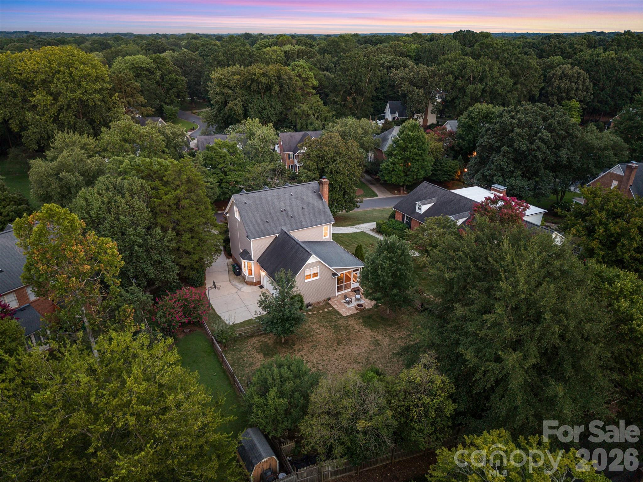 6912 Foxglove Drive Property Photo 46