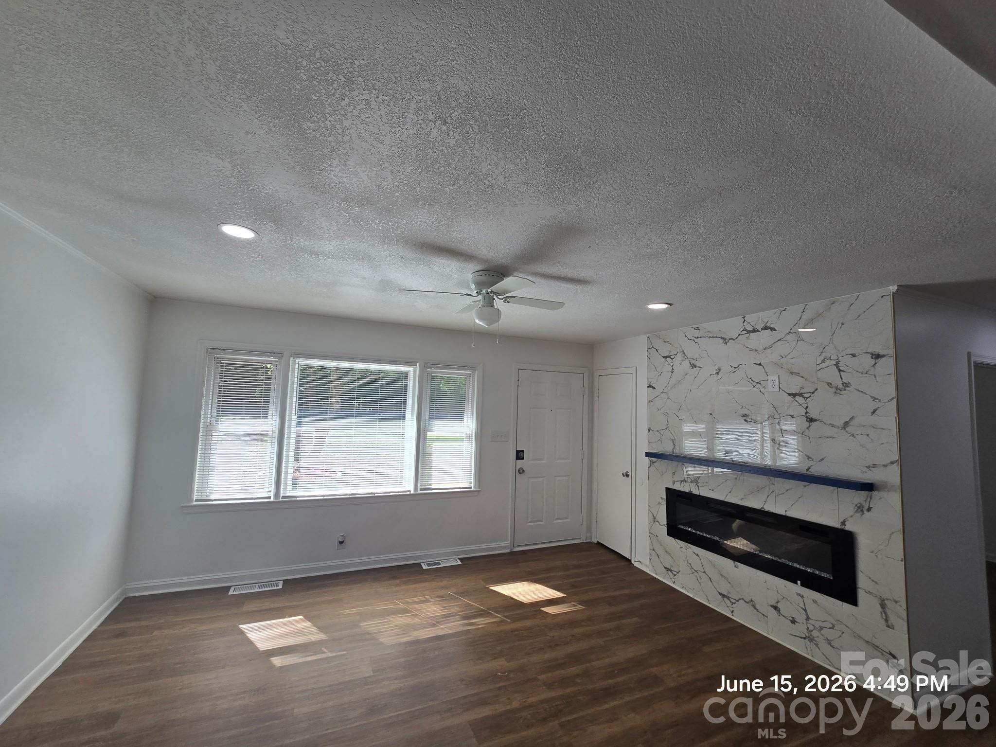 1050 South Lake Drive Property Photo 8