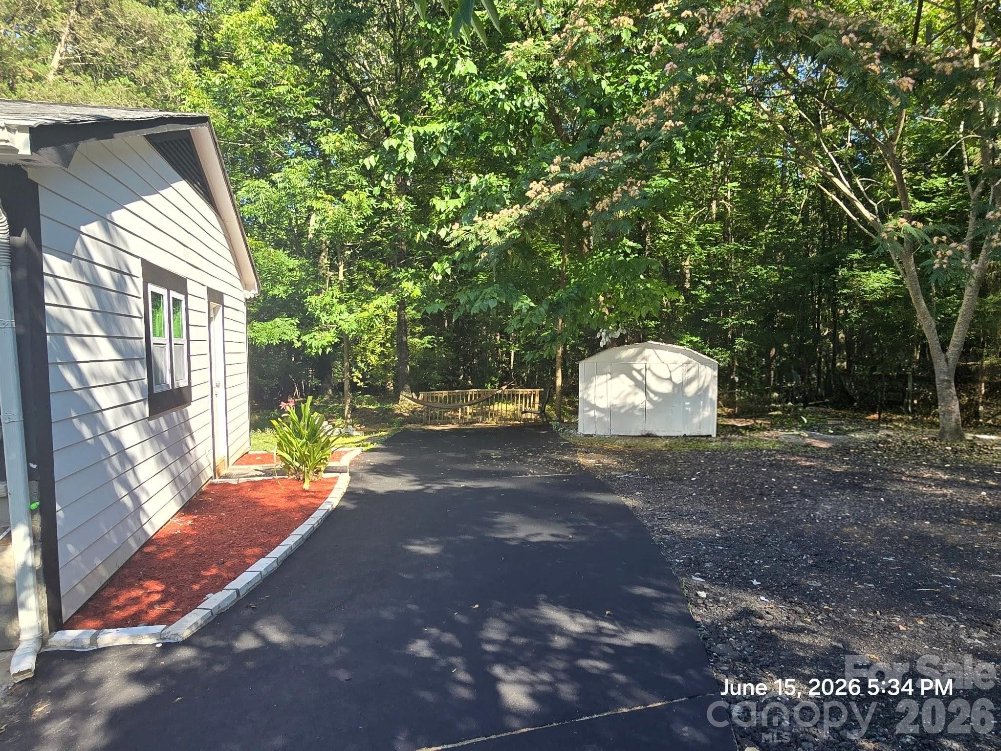 1050 South Lake Drive Property Photo 21