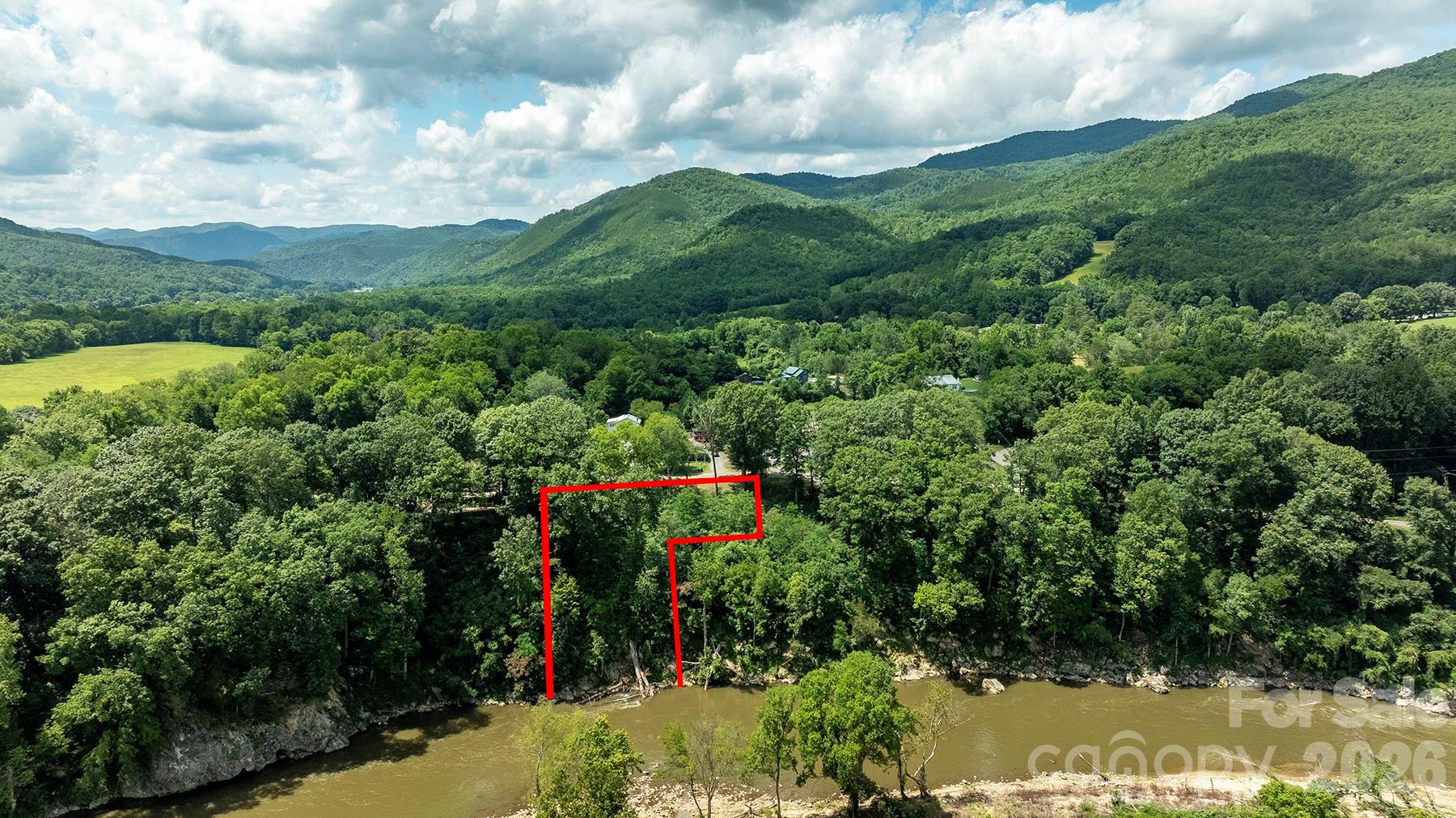 821 River Road Property Photo 4
