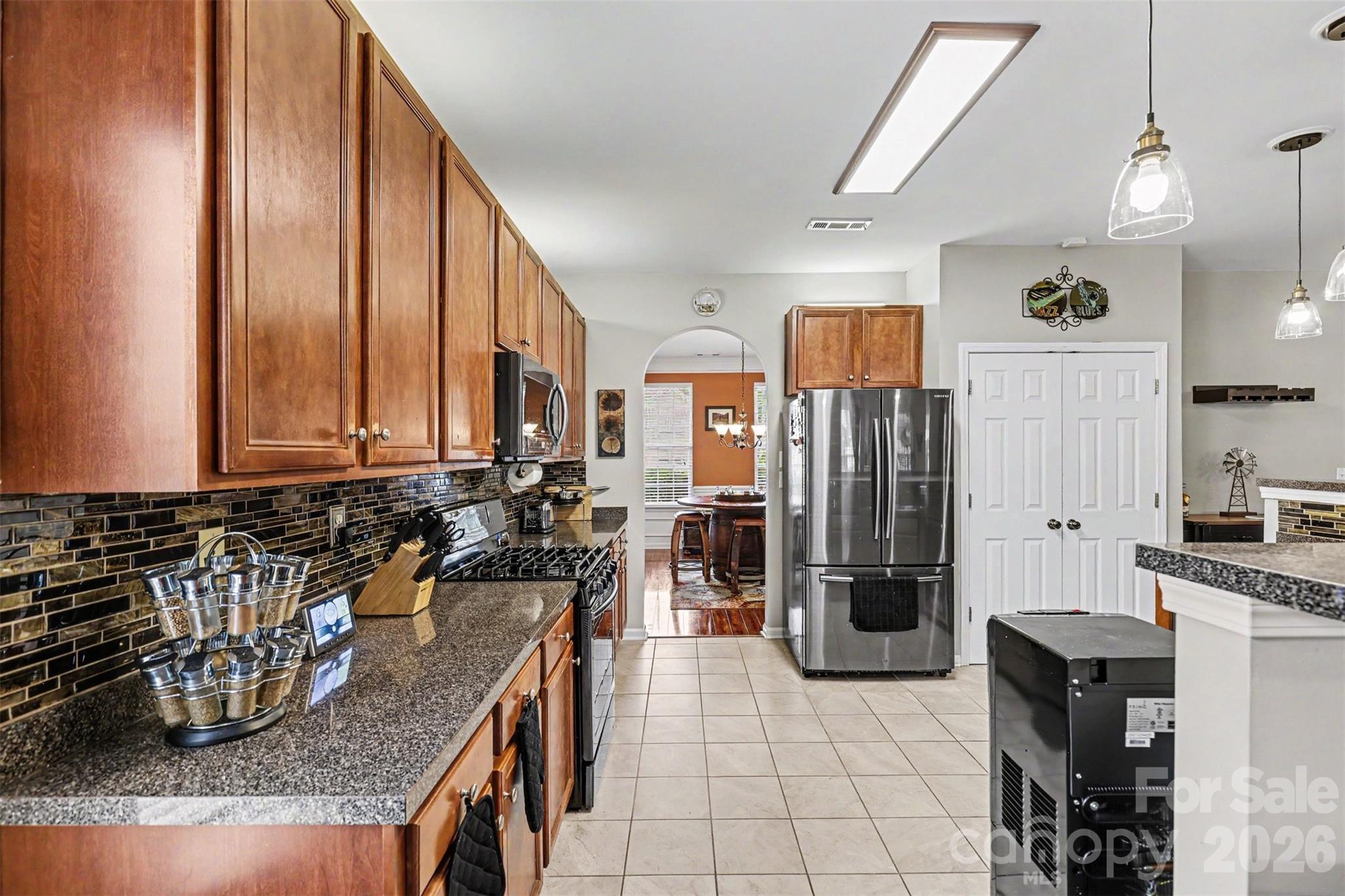 652 Winding Branch Road Property Photo 2