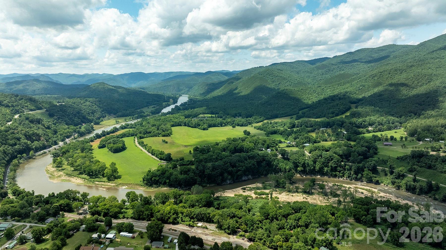 765 River Road Property Photo 13