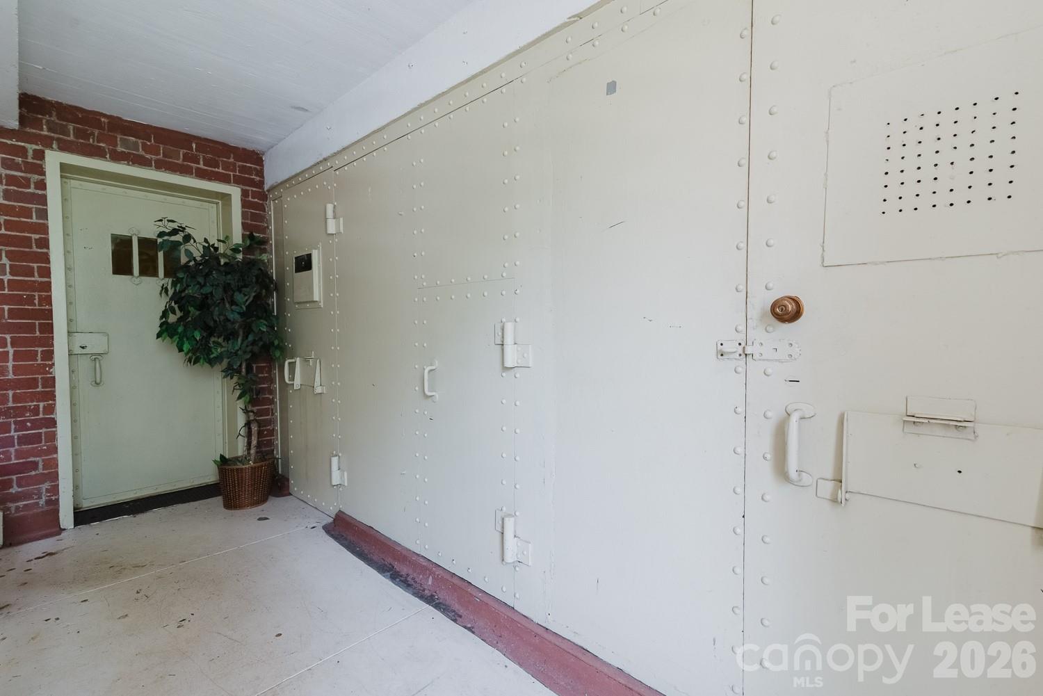 203 W Liberty Street 2e Property Photo 11