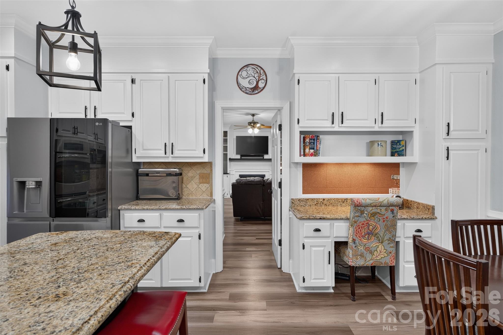 1231 Manicott Drive Property Photo 7