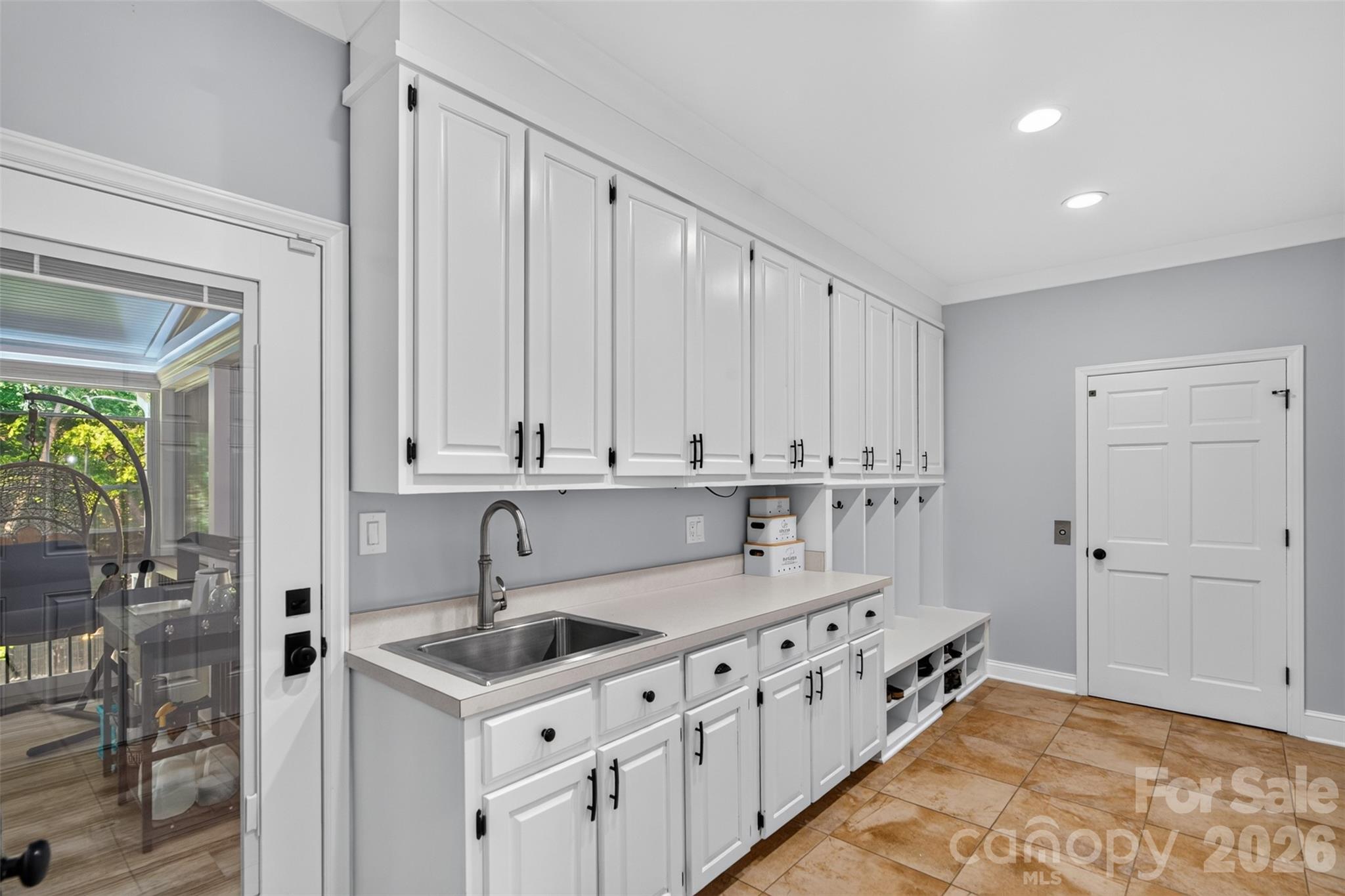 1231 Manicott Drive Property Photo 11
