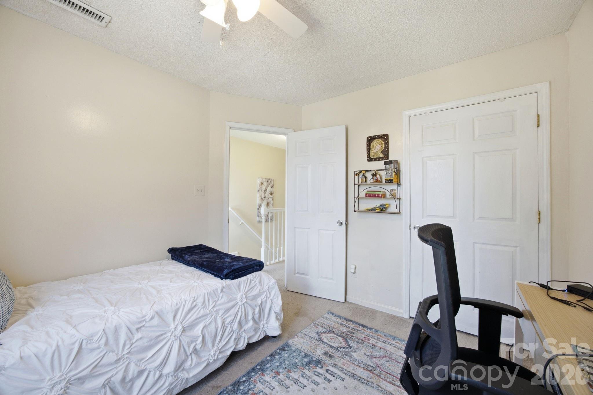 2498 Hawk Ridge Drive Property Photo 14