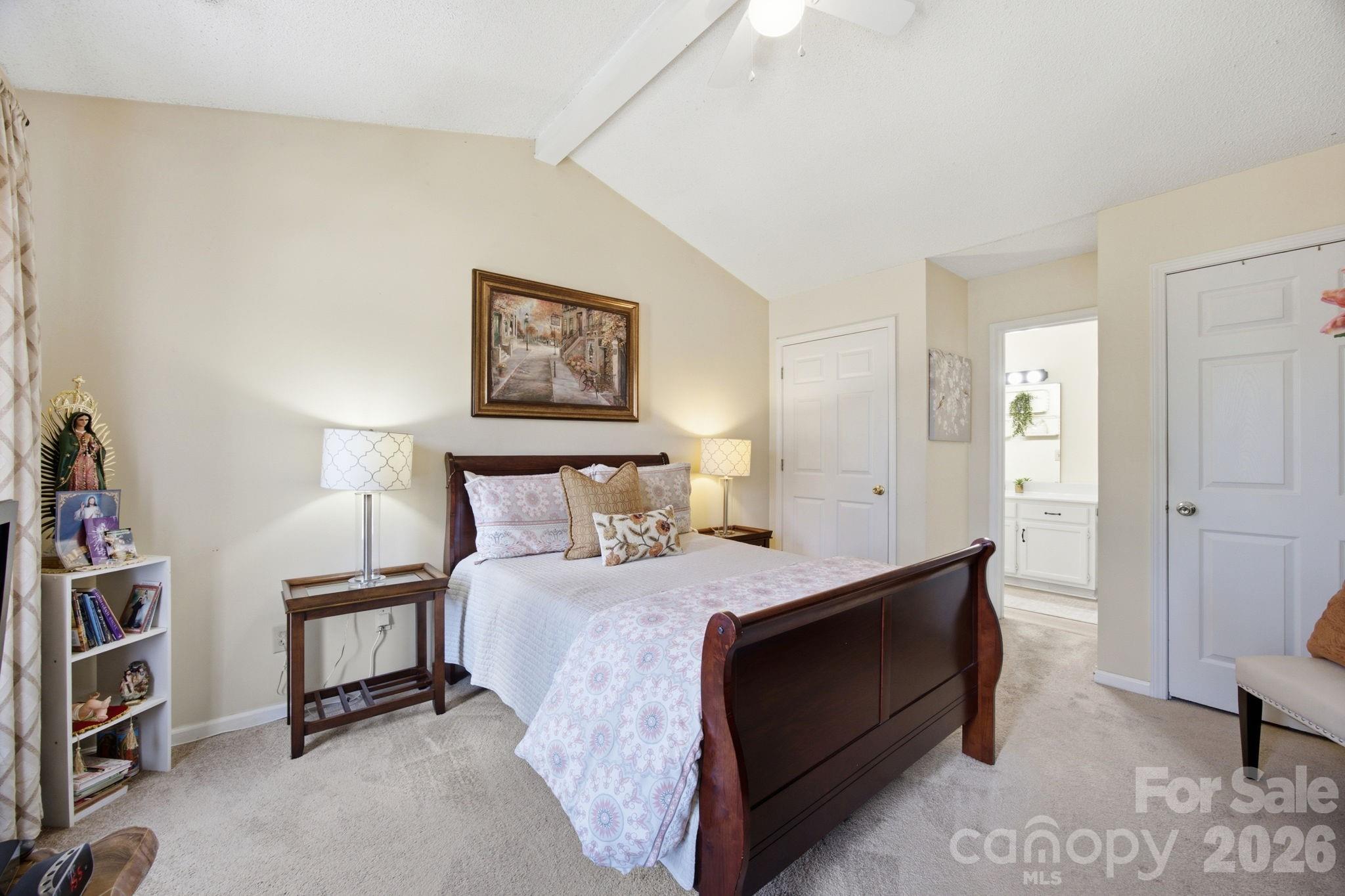 2498 Hawk Ridge Drive Property Photo 15
