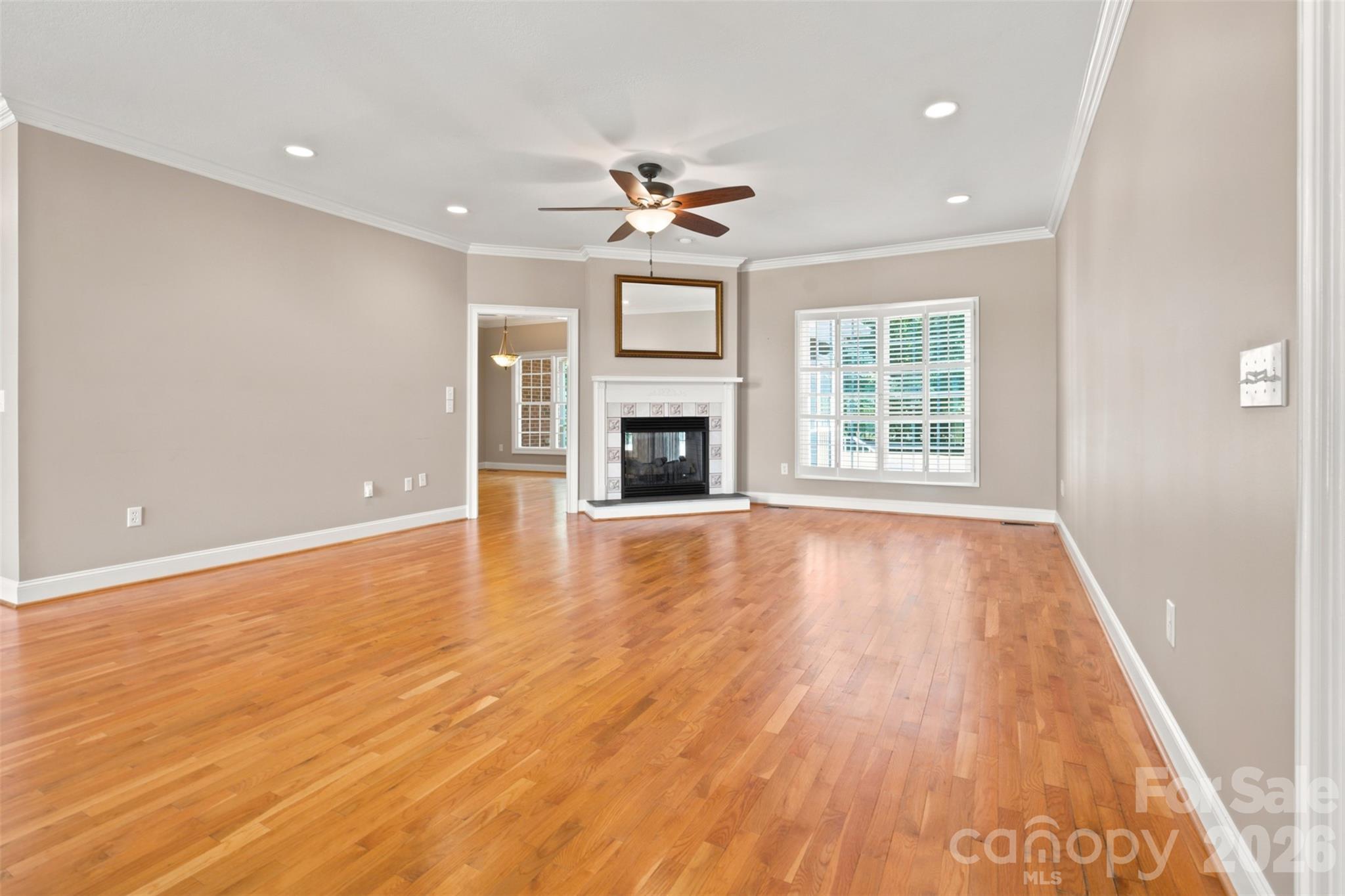 619 Laurel Valley Way Property Photo 5