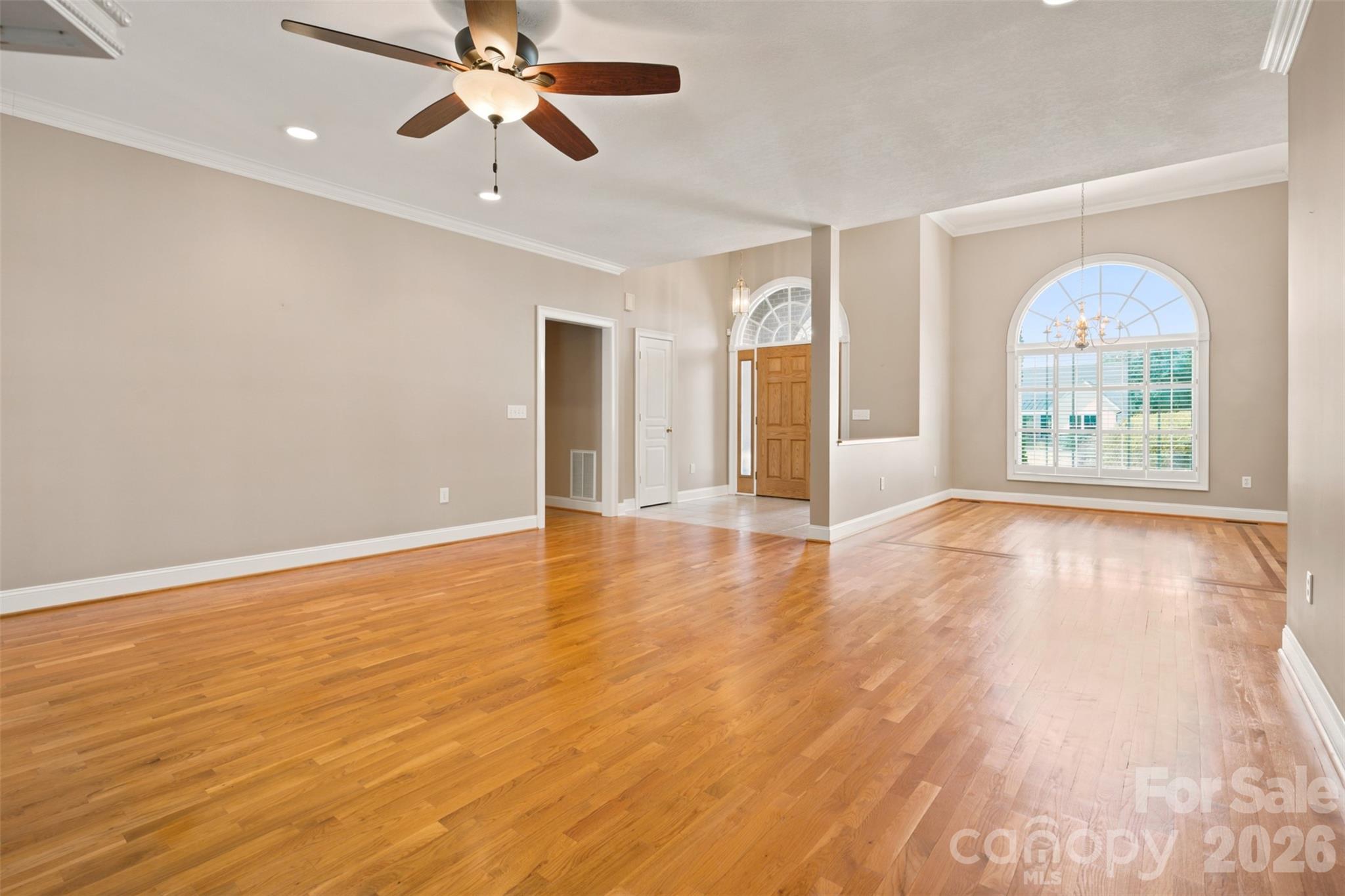 619 Laurel Valley Way Property Photo 7