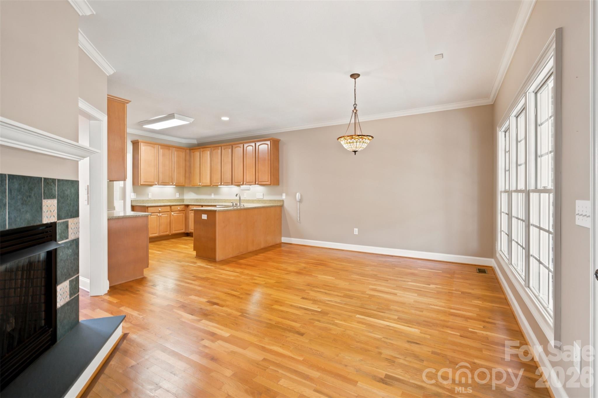 619 Laurel Valley Way Property Photo 12