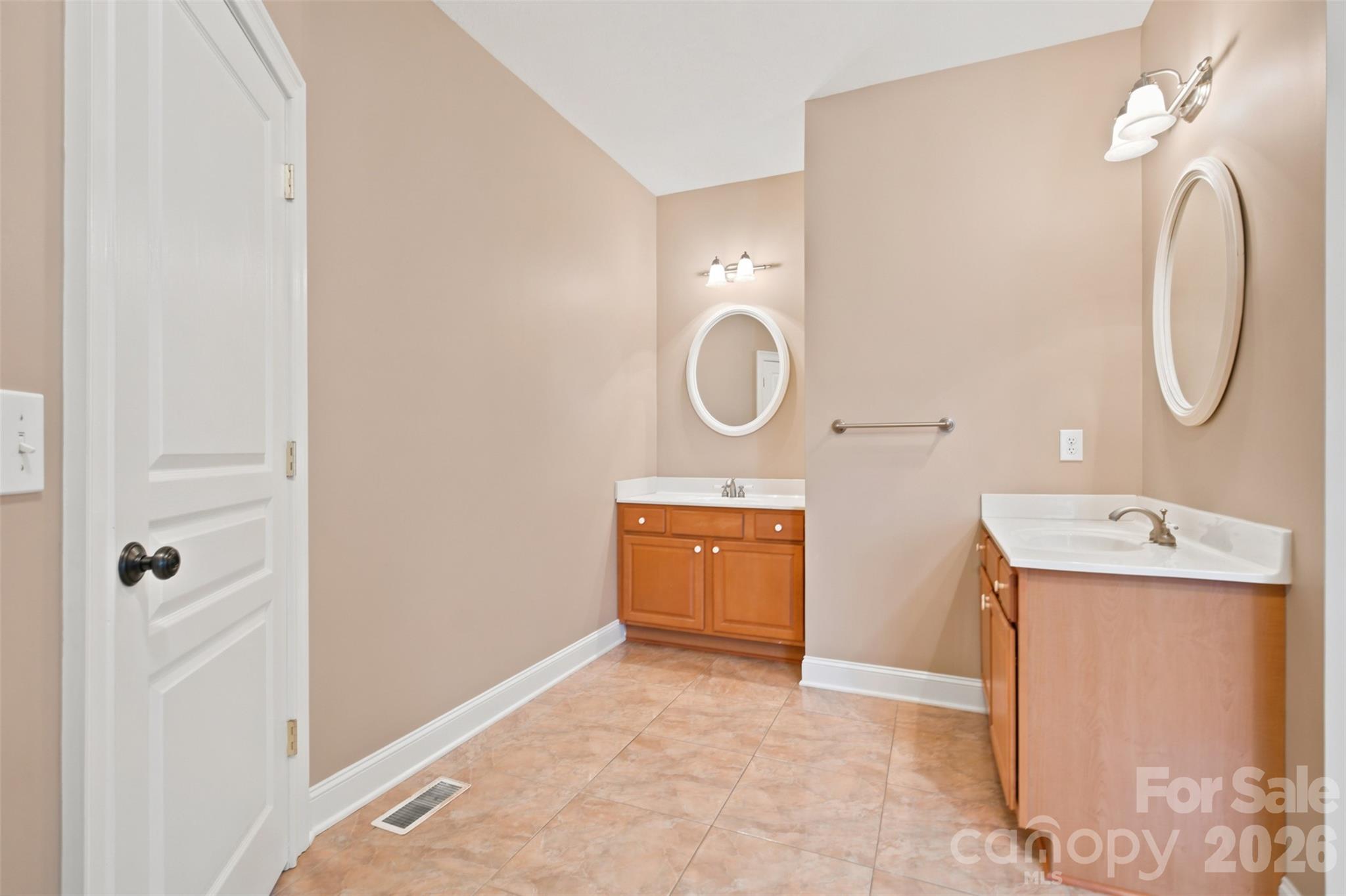 619 Laurel Valley Way Property Photo 21