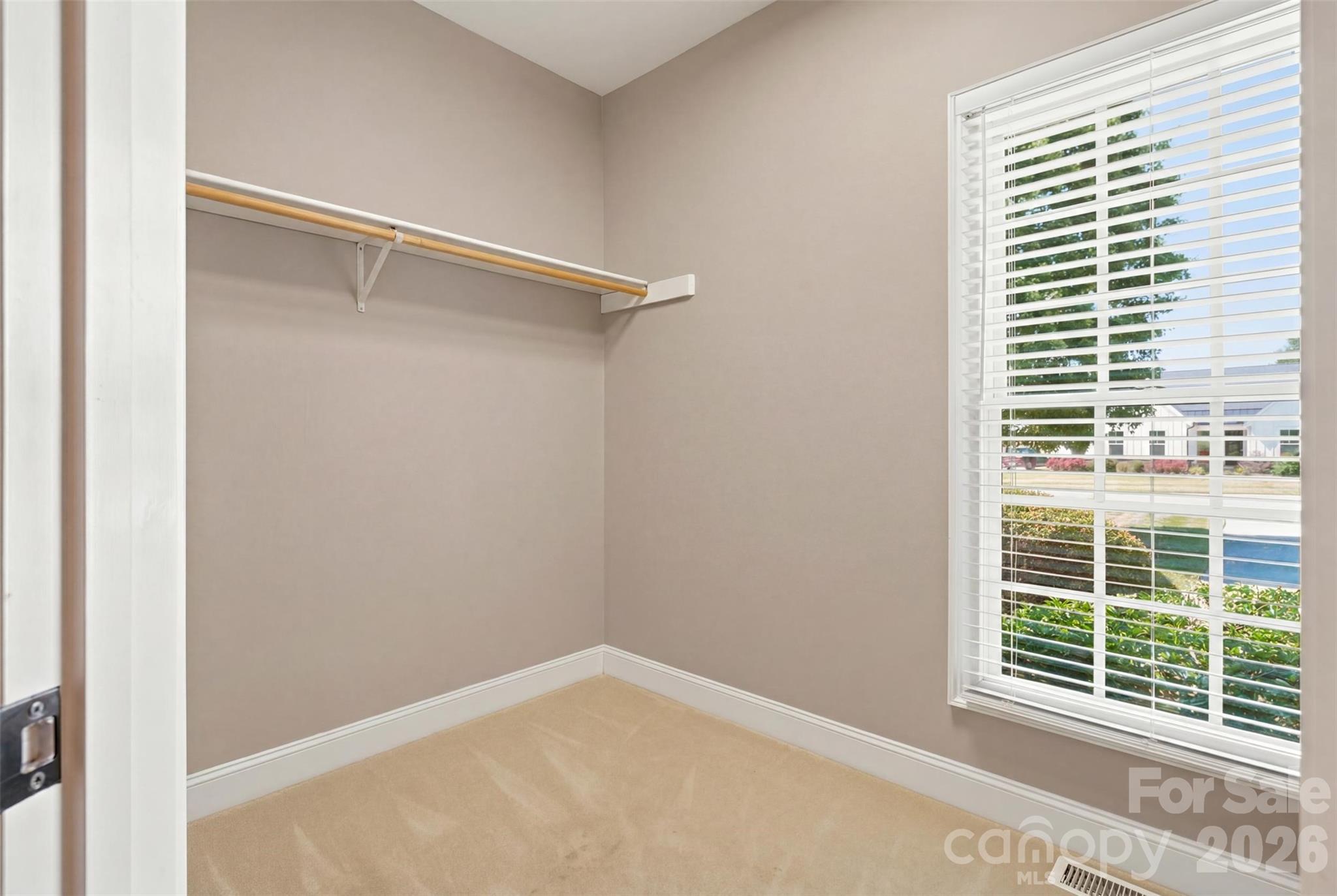 619 Laurel Valley Way Property Photo 25