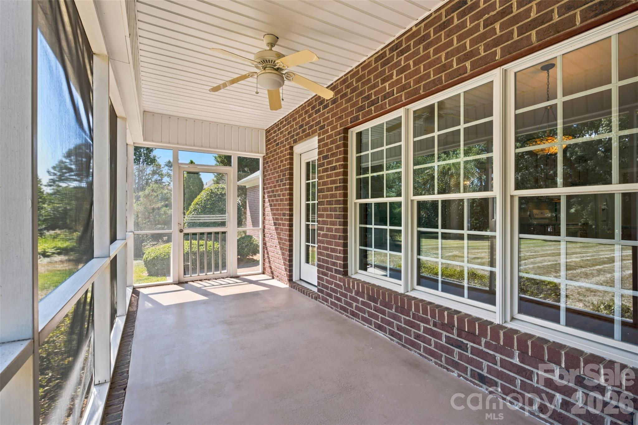 619 Laurel Valley Way Property Photo 38