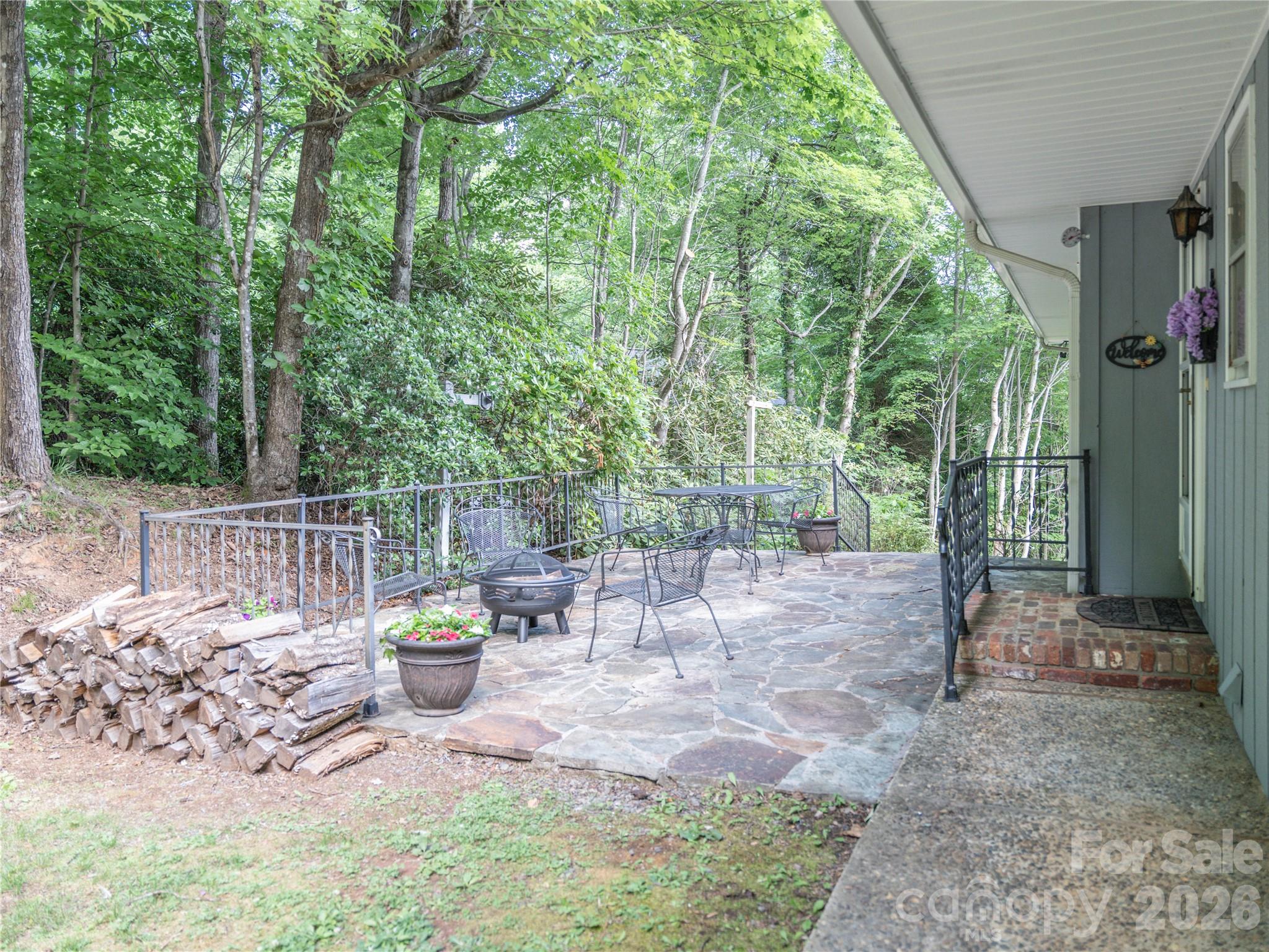 45 Mountain View Avenue Property Photo 6
