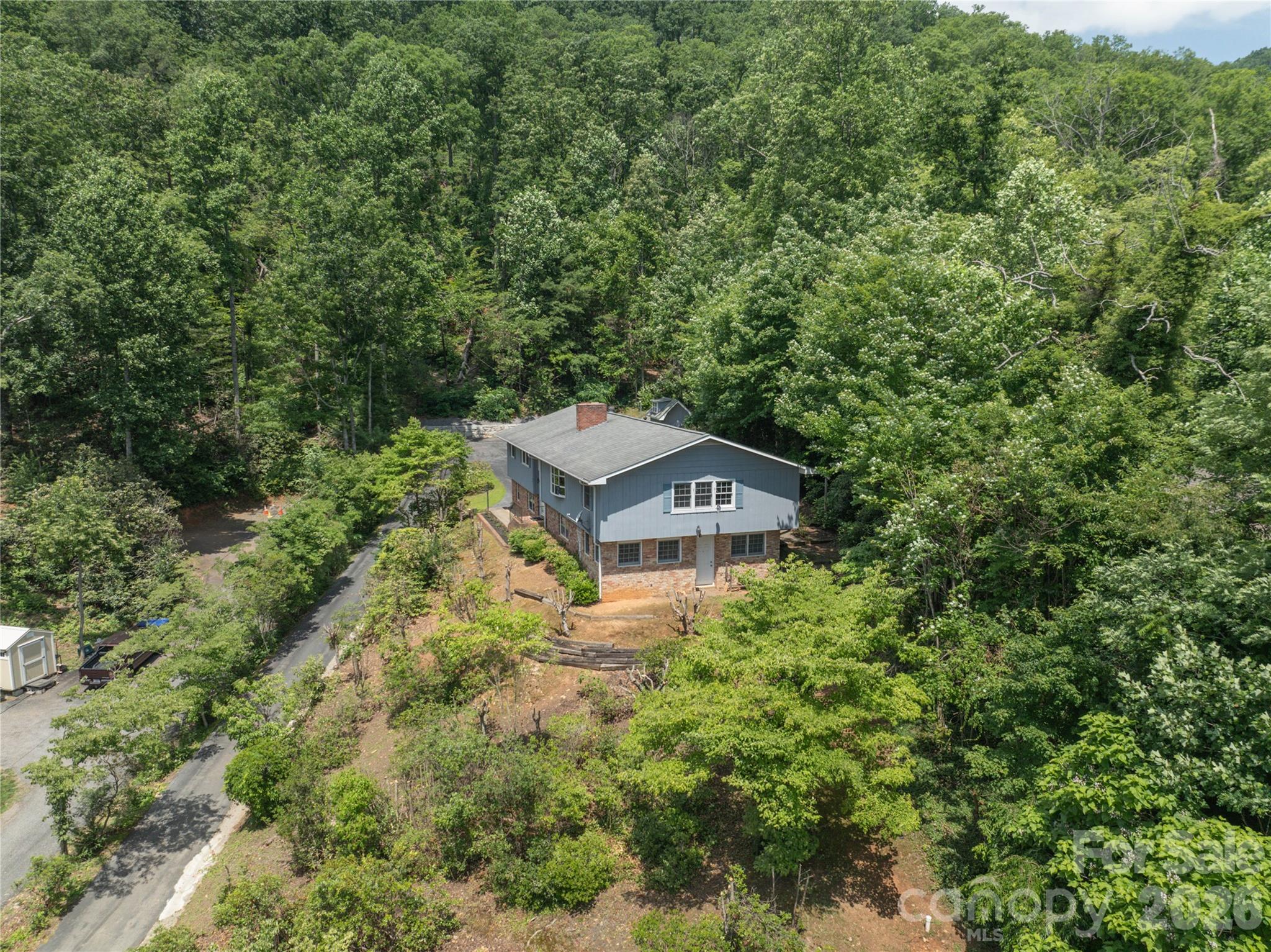 45 Mountain View Avenue Property Photo 8