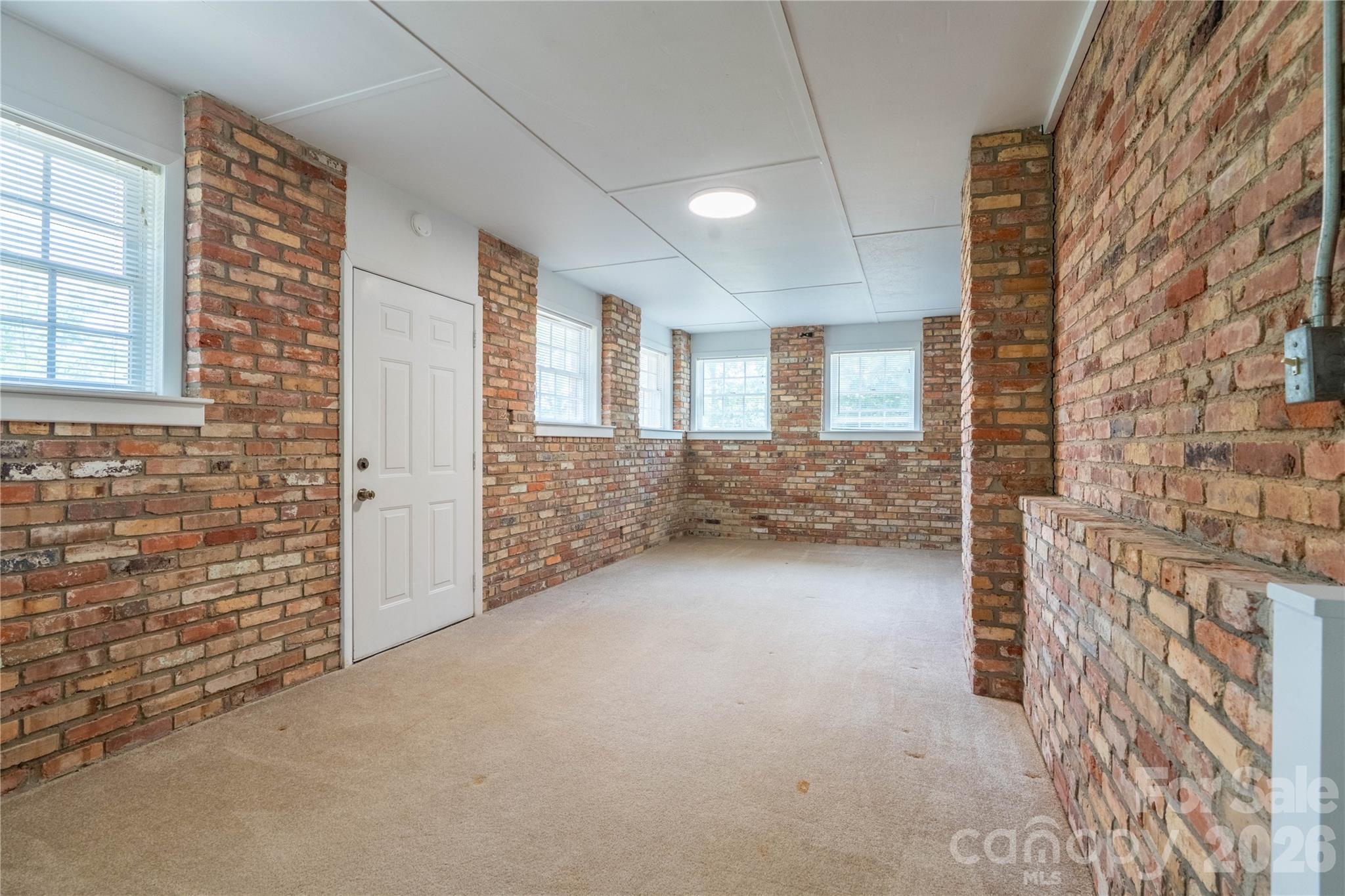 45 Mountain View Avenue Property Photo 39