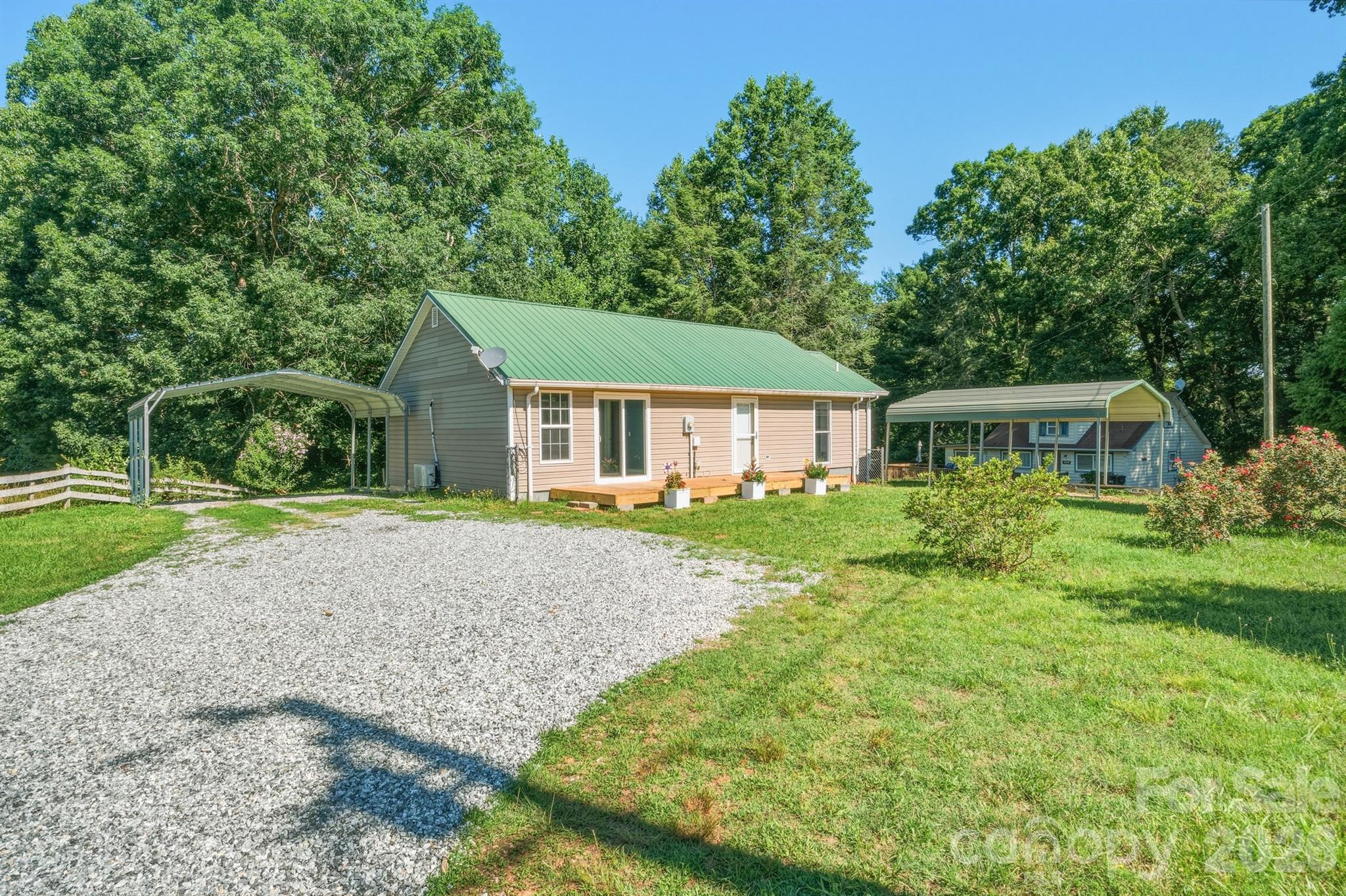 547 Pea Ridge Street Property Photo 1