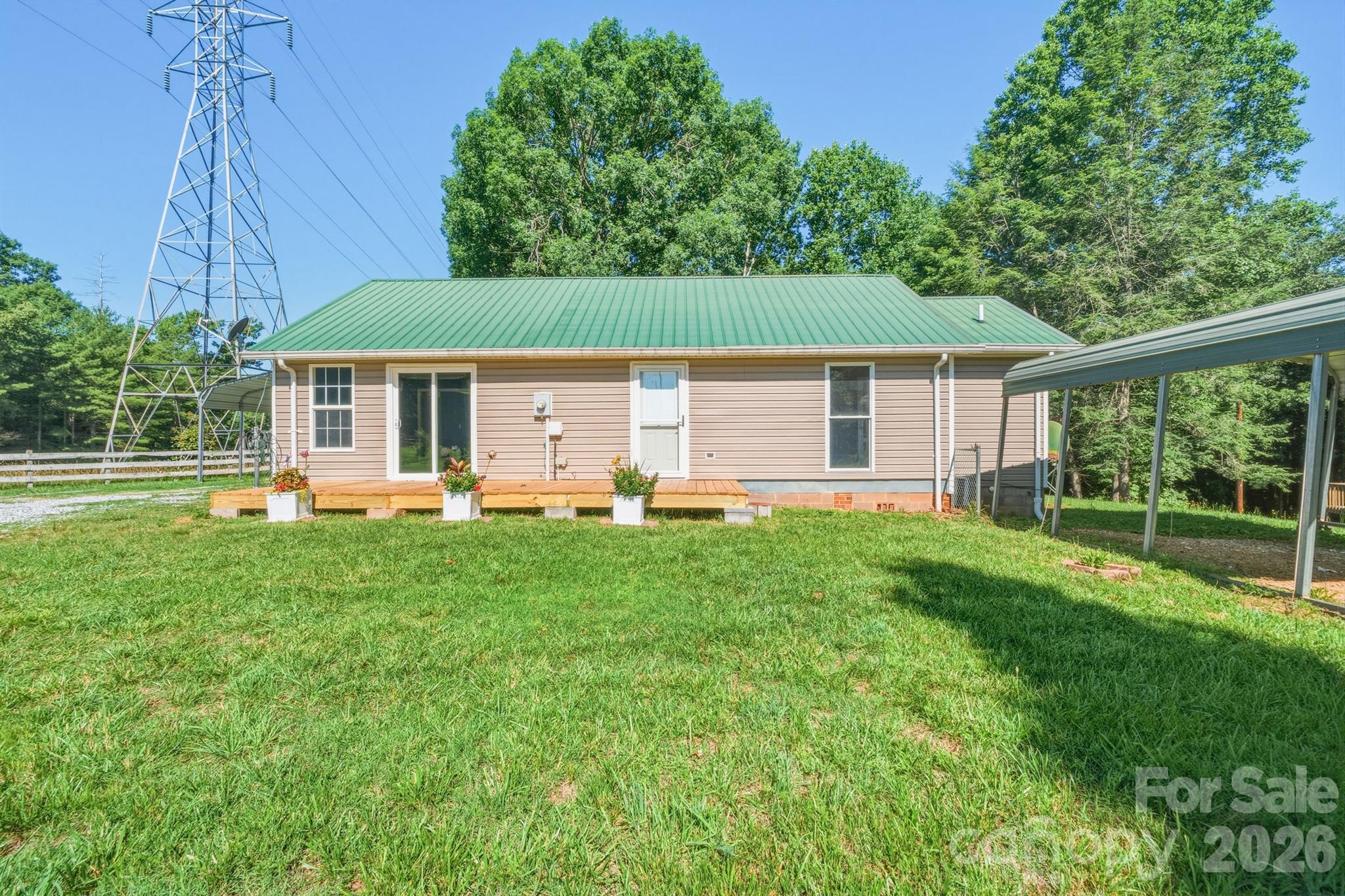 547 Pea Ridge Street Property Photo 3