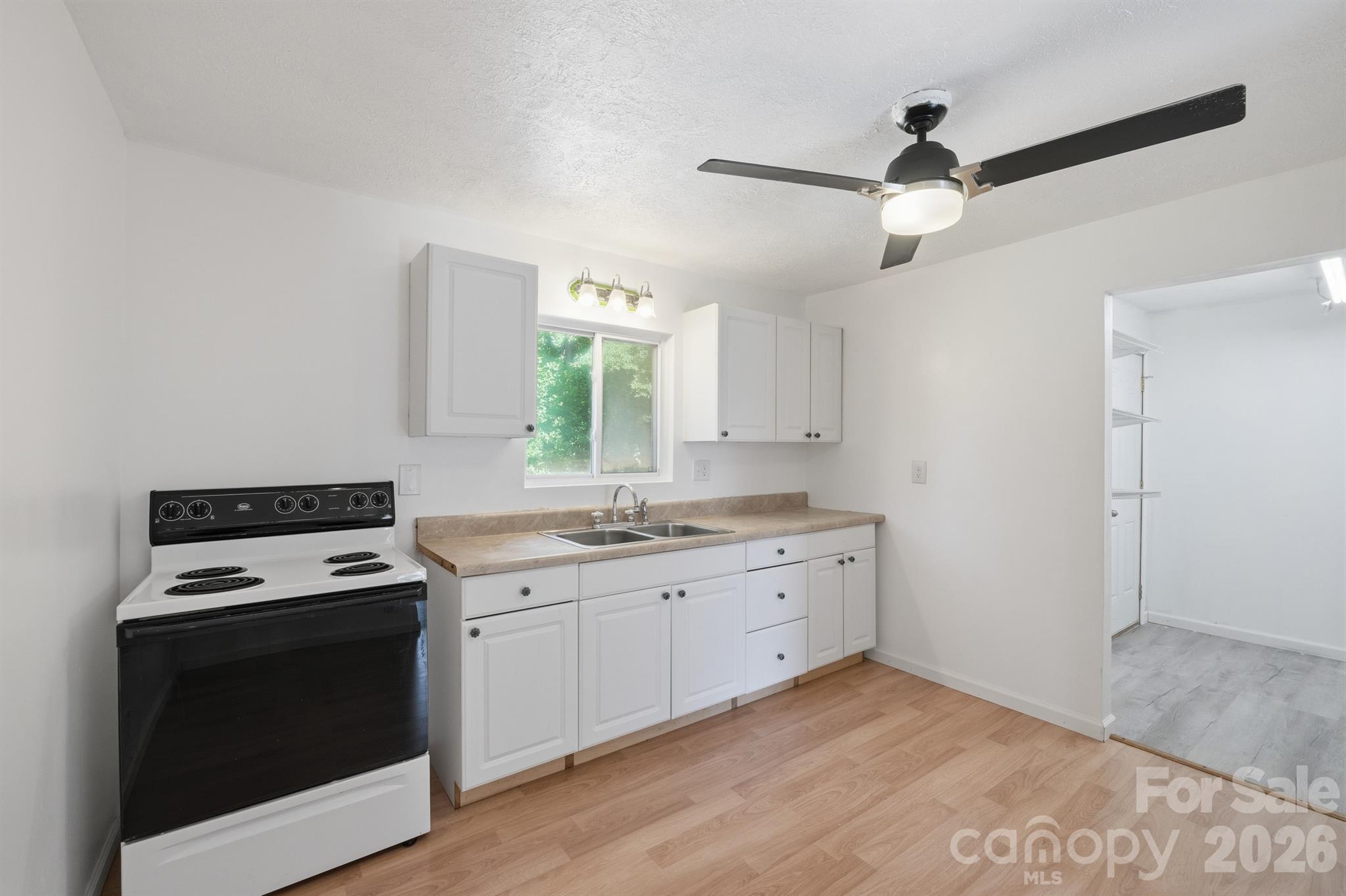 547 Pea Ridge Street Property Photo 32