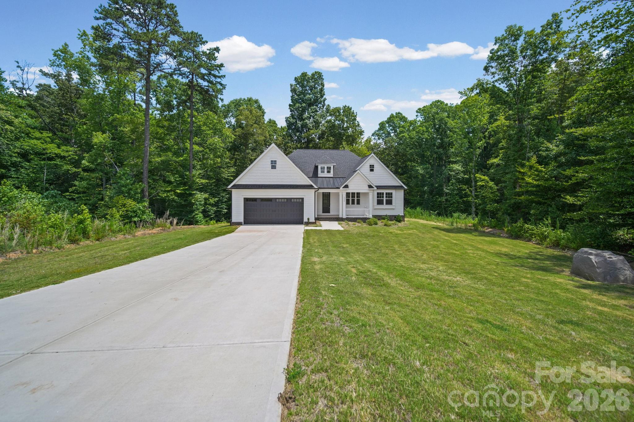4024 Red Hill Way Property Photo 2