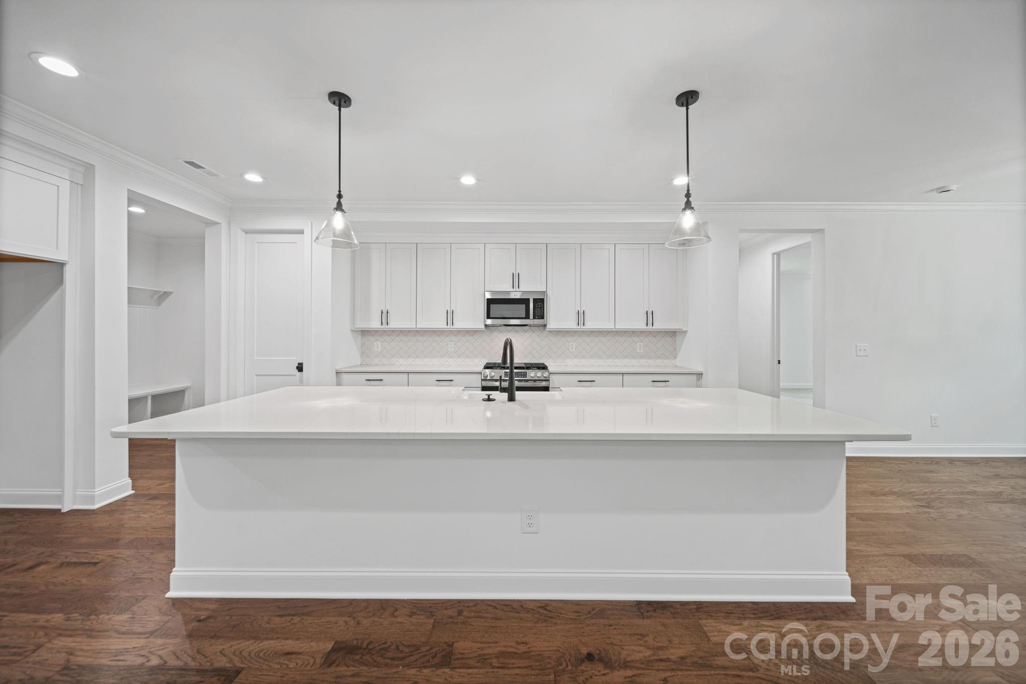 4024 Red Hill Way Property Photo 12