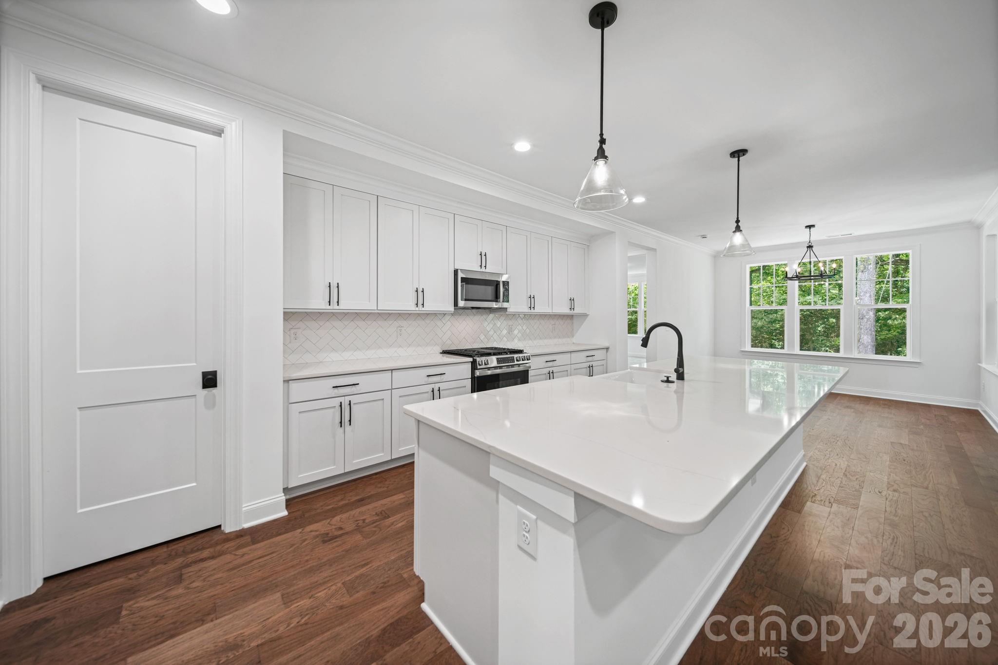 4024 Red Hill Way Property Photo 13