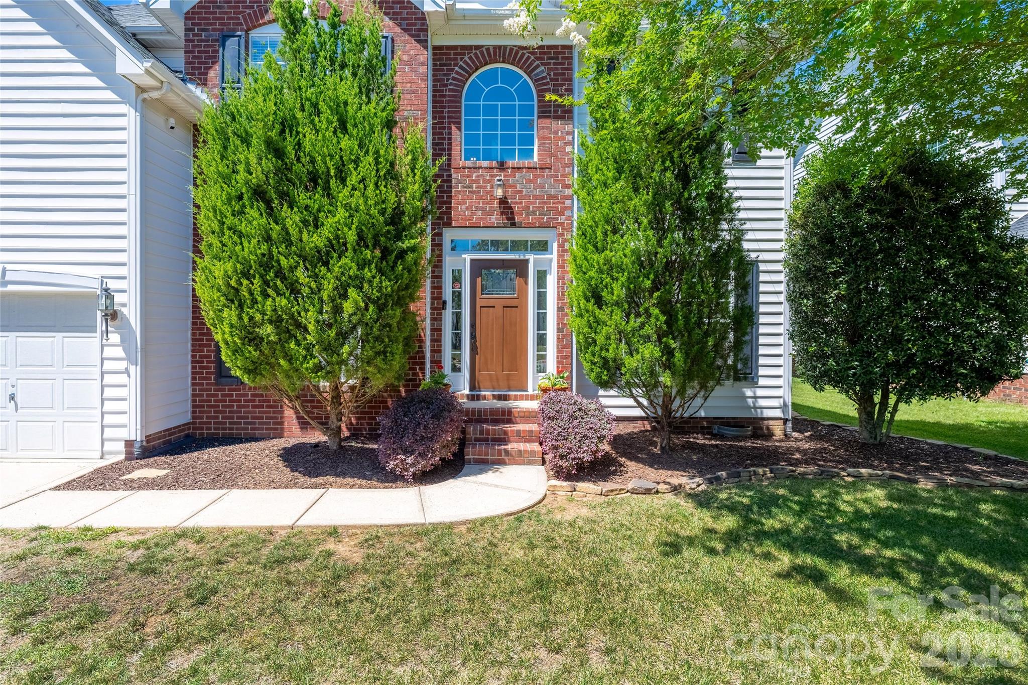 211 Alnwick Lane Property Photo 2