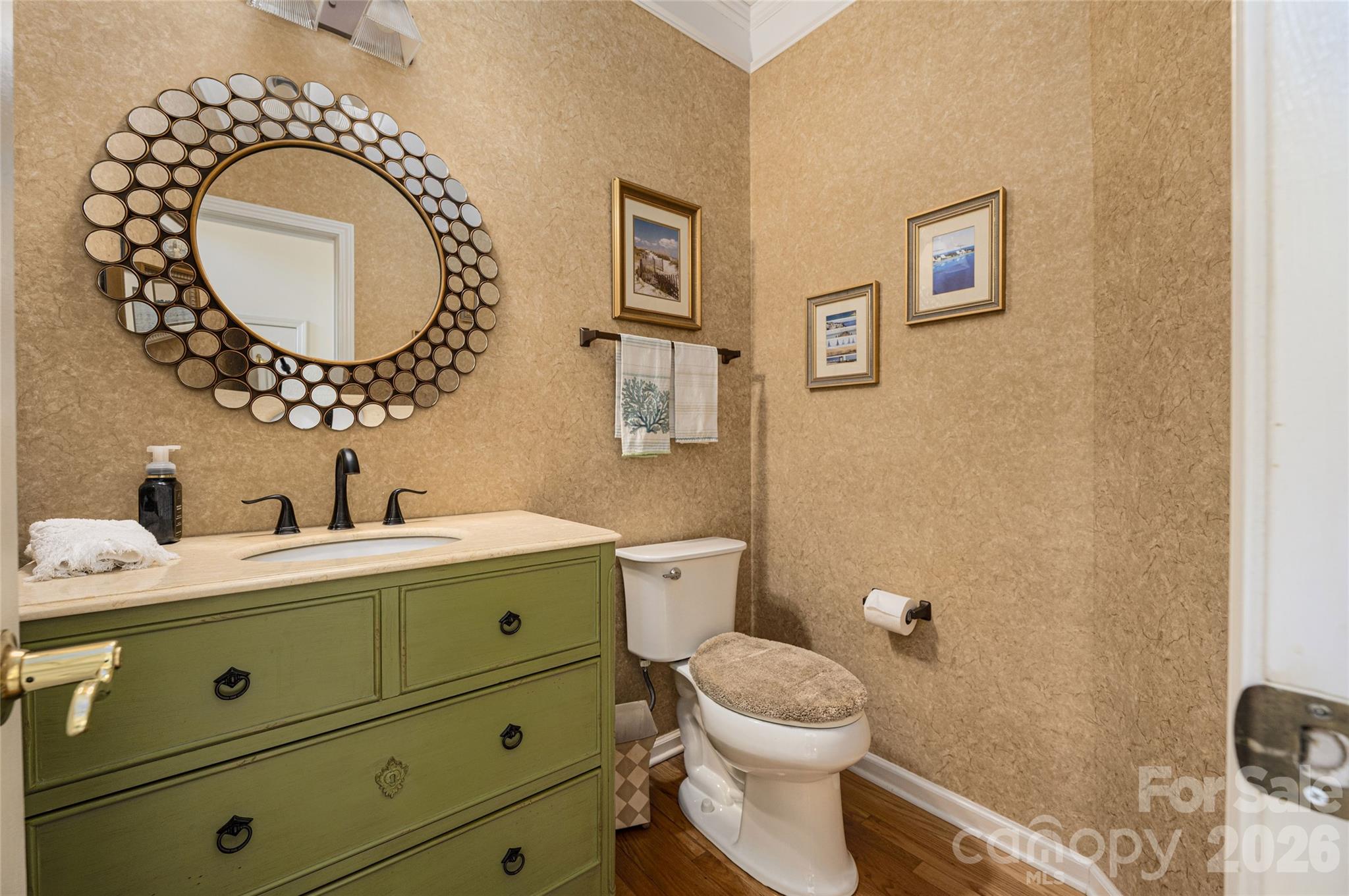 211 Alnwick Lane Property Photo 28