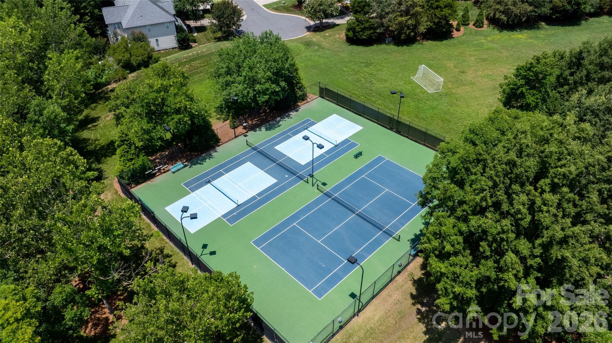 211 Alnwick Lane Property Photo 40