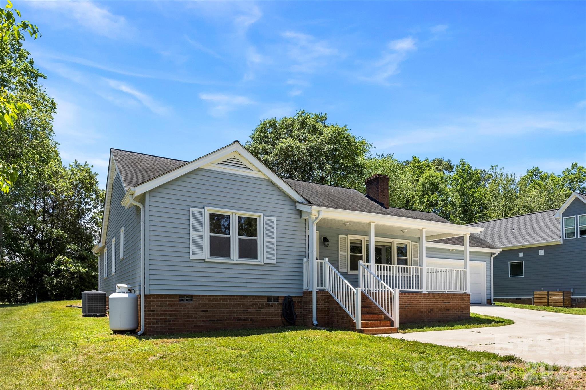 3447 Lake Shore Road Property Photo 2