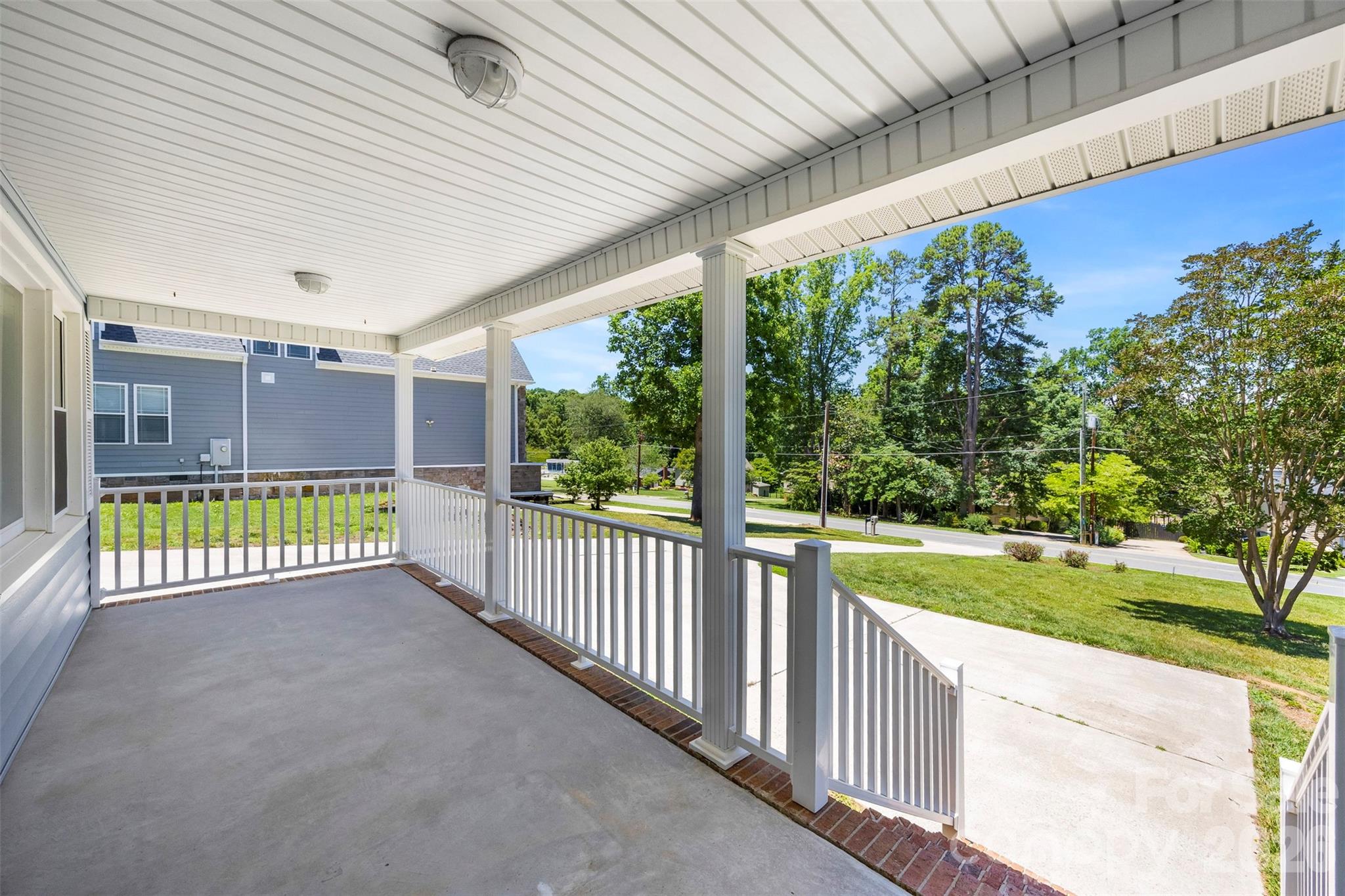3447 Lake Shore Road Property Photo 4