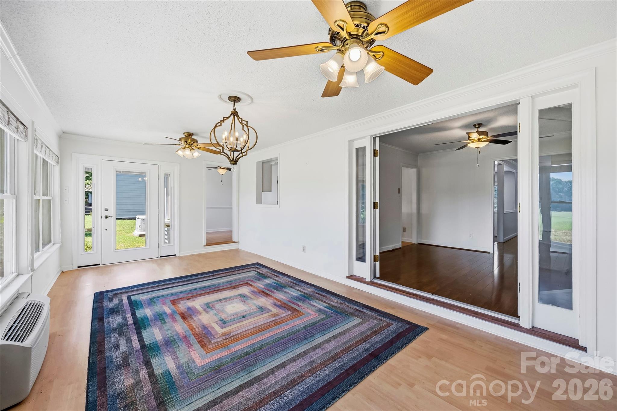 3447 Lake Shore Road Property Photo 12