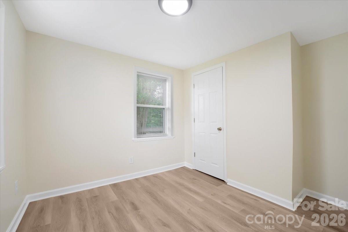 304 S Derby Avenue Property Photo 21