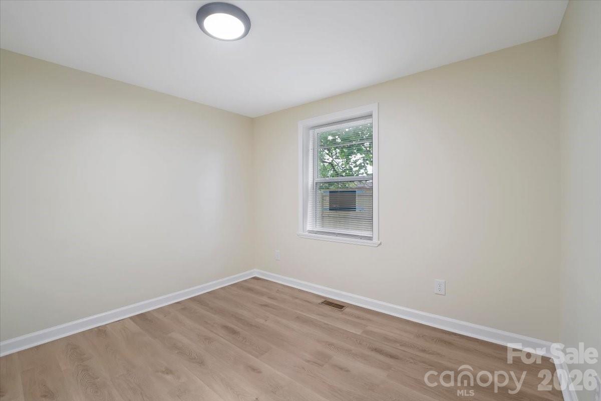 304 S Derby Avenue Property Photo 27