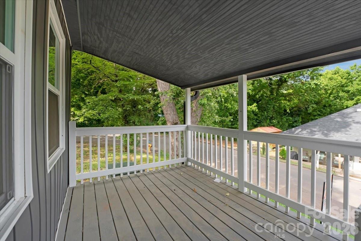 304 S Derby Avenue Property Photo 28