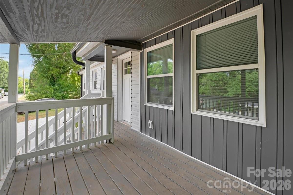 304 S Derby Avenue Property Photo 29