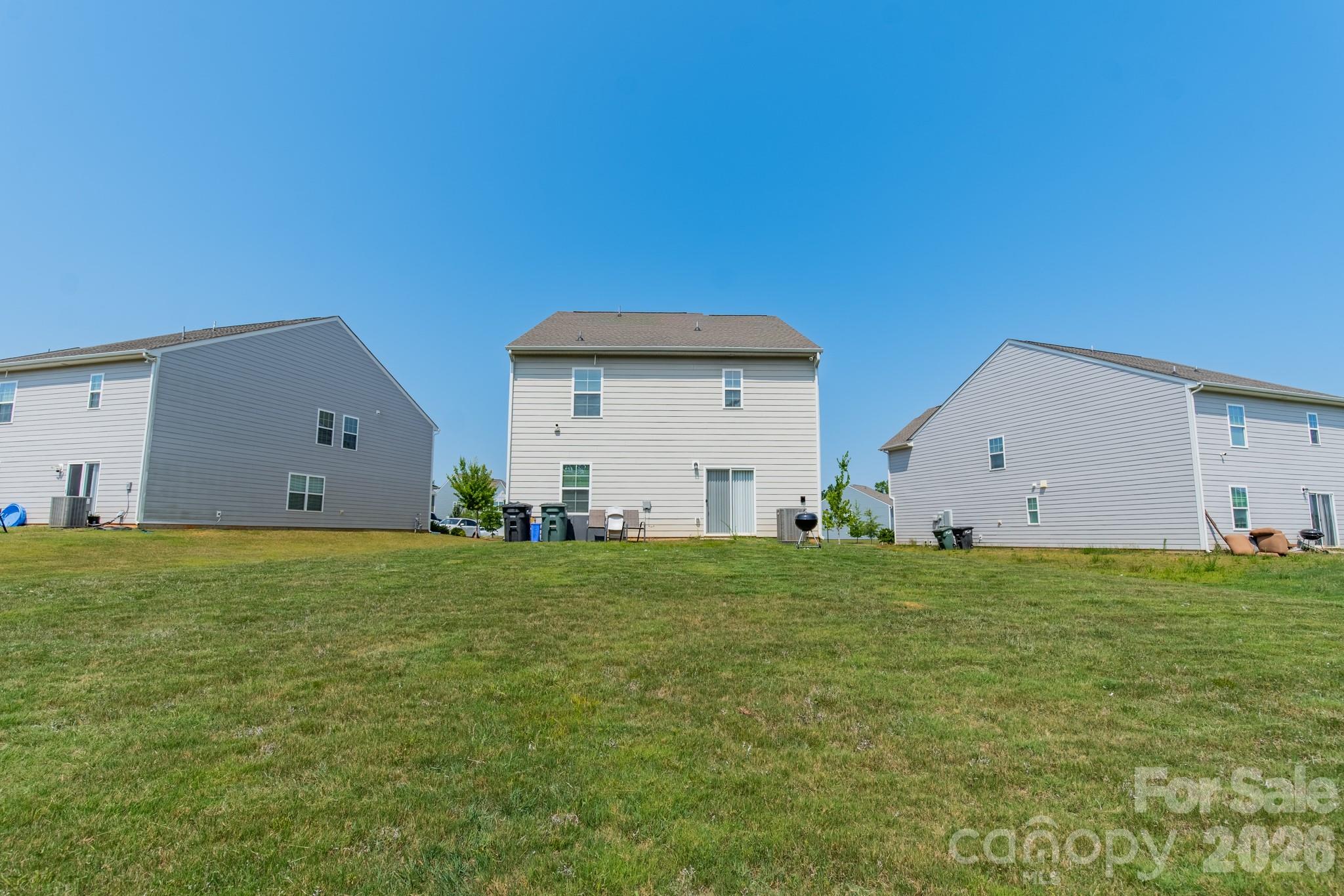 2612 New Summer Court Property Photo 5