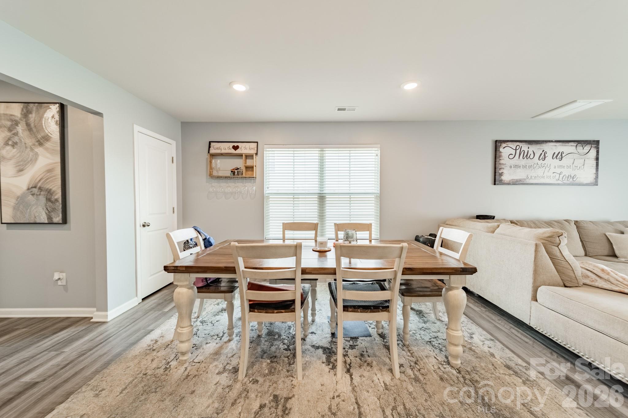 2612 New Summer Court Property Photo 11