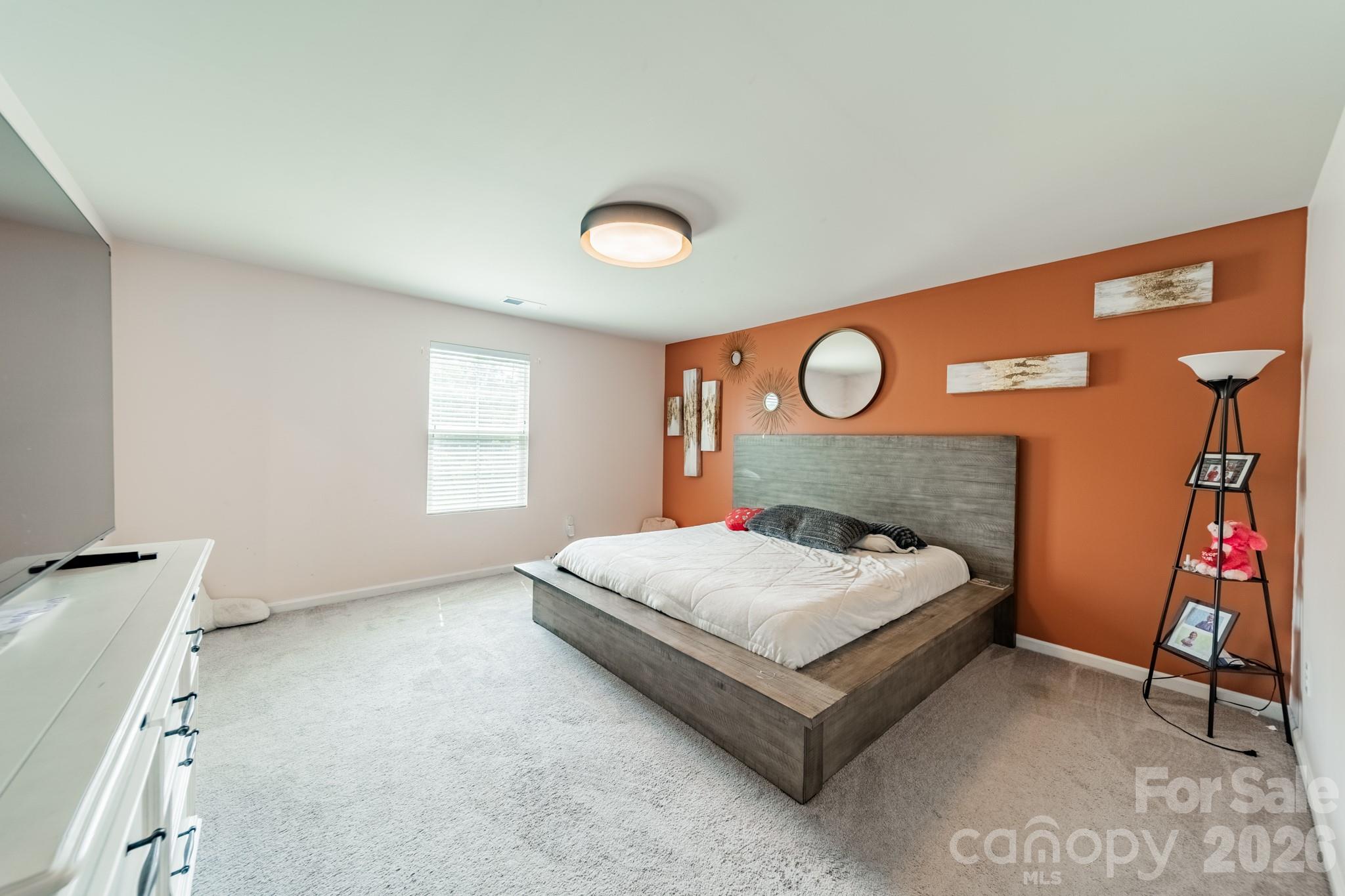 2612 New Summer Court Property Photo 19
