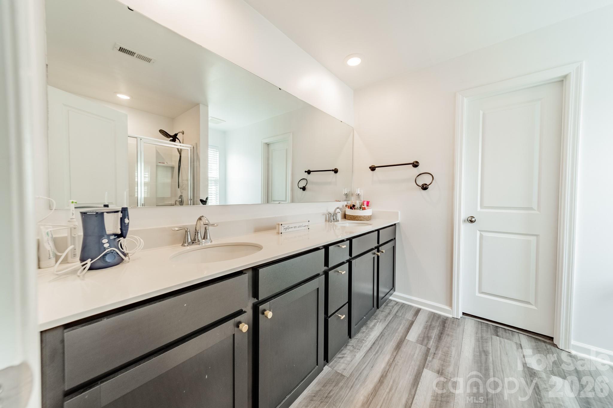 2612 New Summer Court Property Photo 21