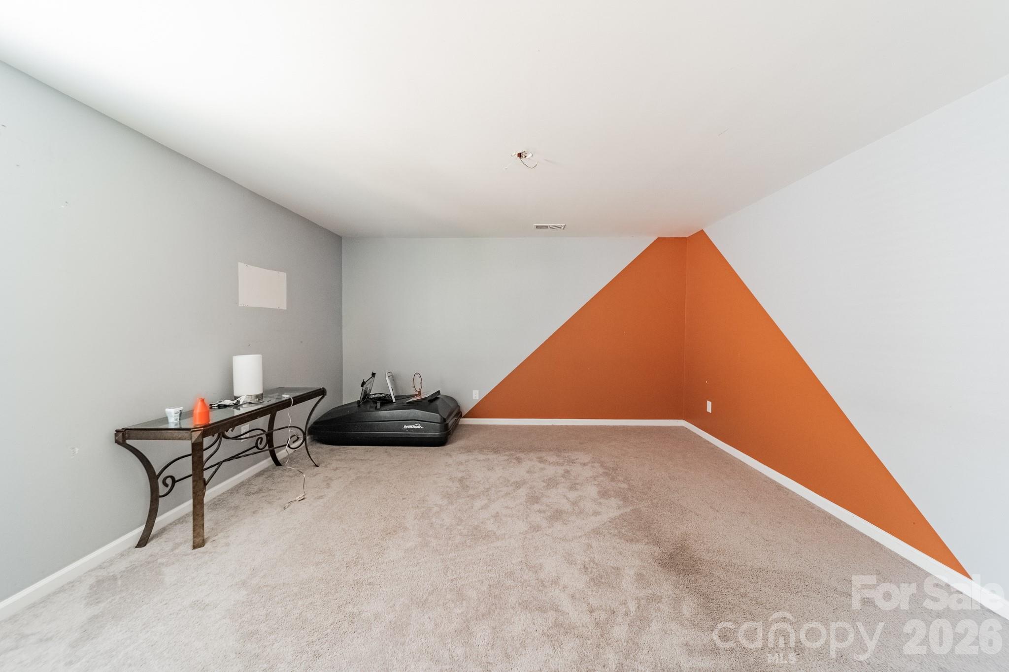 2612 New Summer Court Property Photo 30