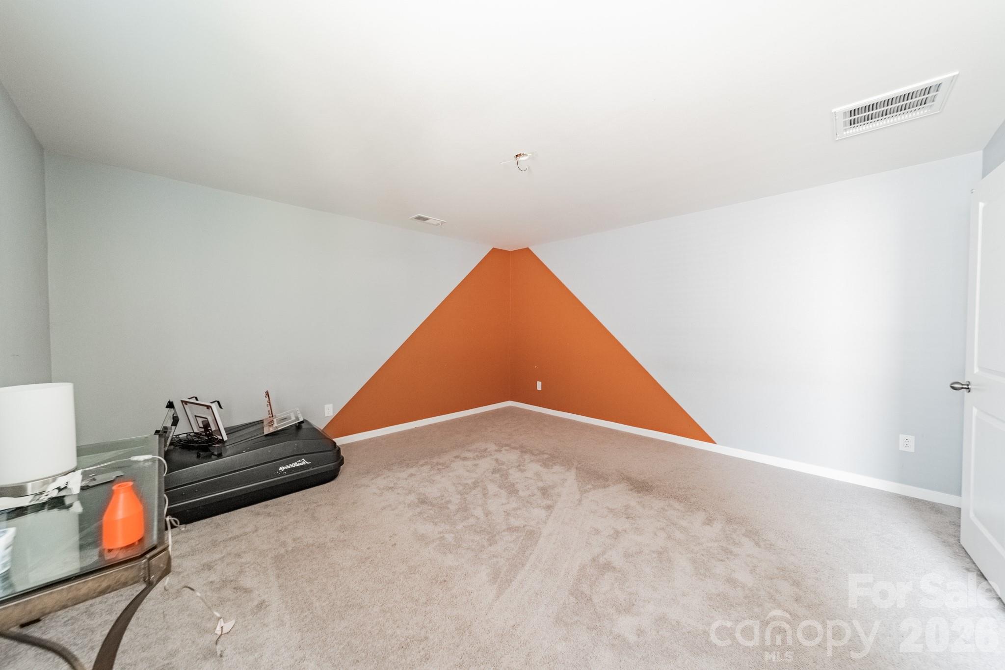 2612 New Summer Court Property Photo 31
