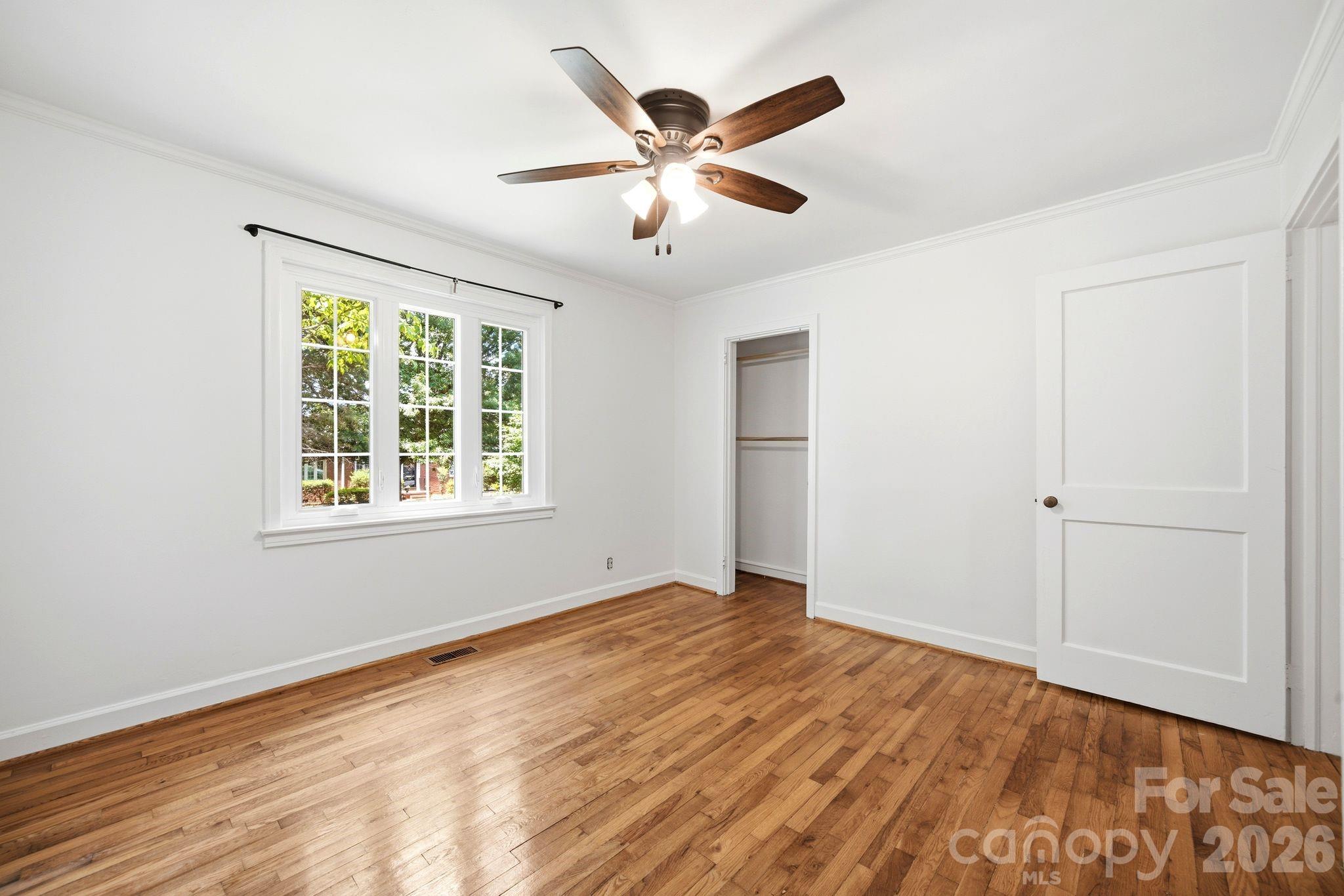 1833 Jameston Drive Property Photo 4