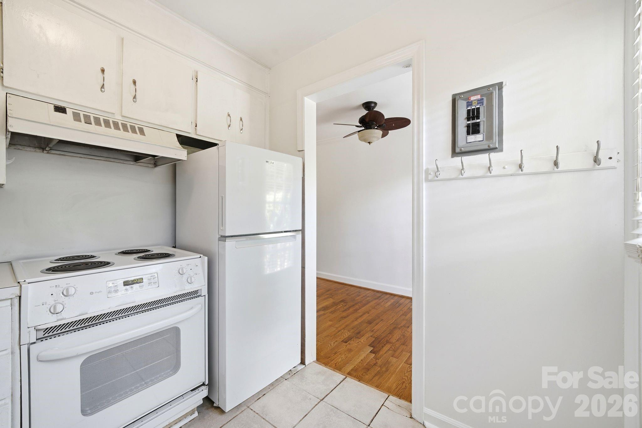 1833 Jameston Drive Property Photo 12