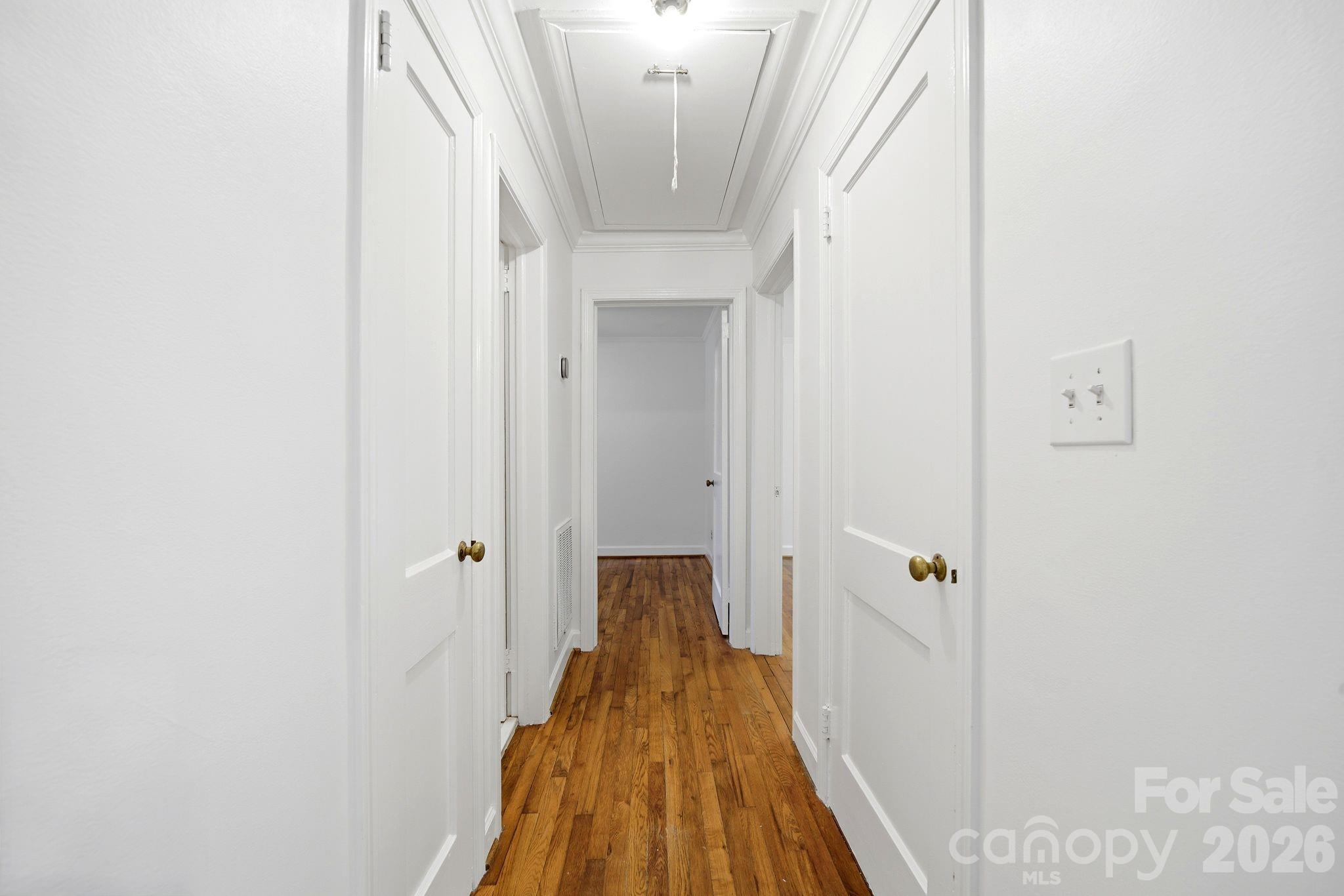 1833 Jameston Drive Property Photo 13