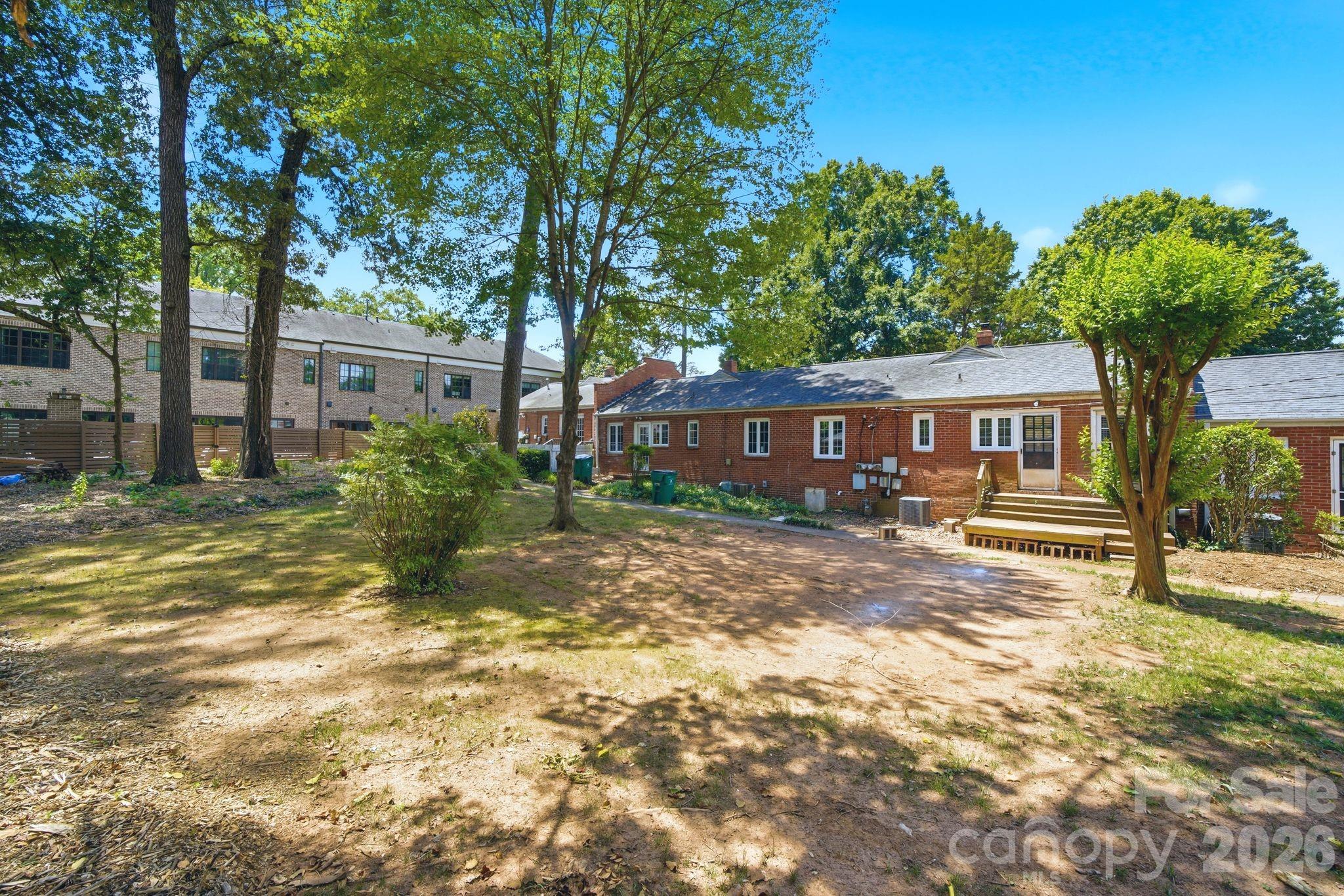 1833 Jameston Drive Property Photo 25