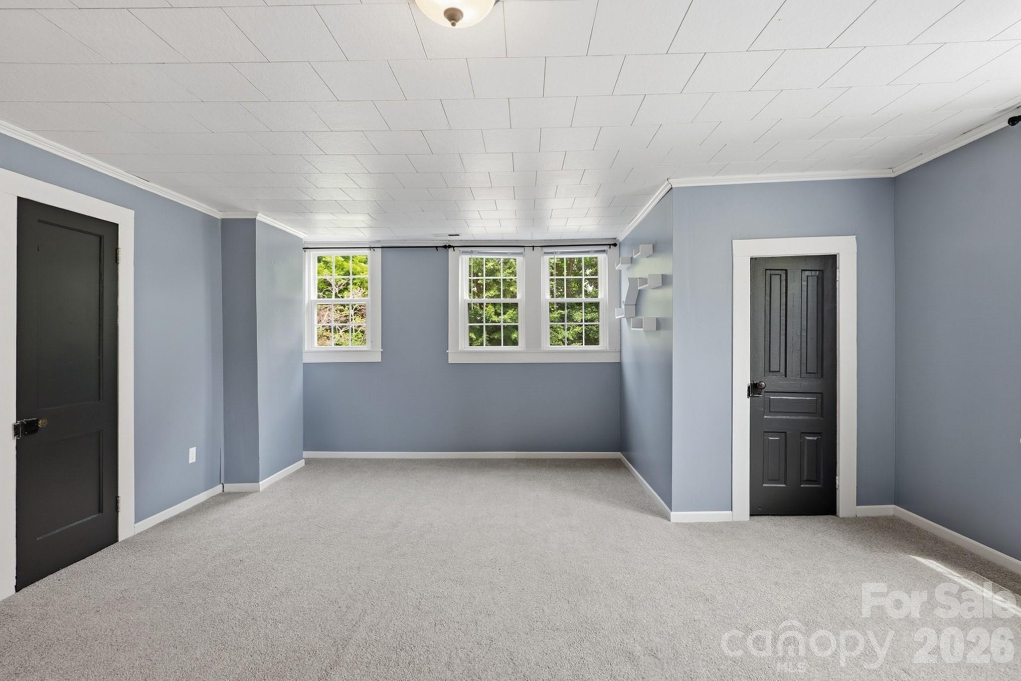 315 W Blakeney Street Property Photo 19