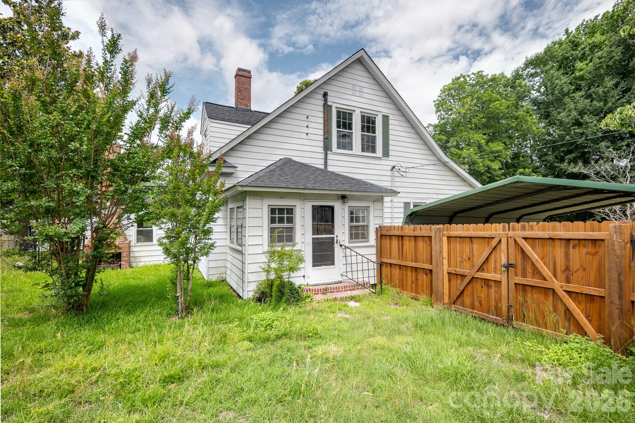 315 W Blakeney Street Property Photo 26